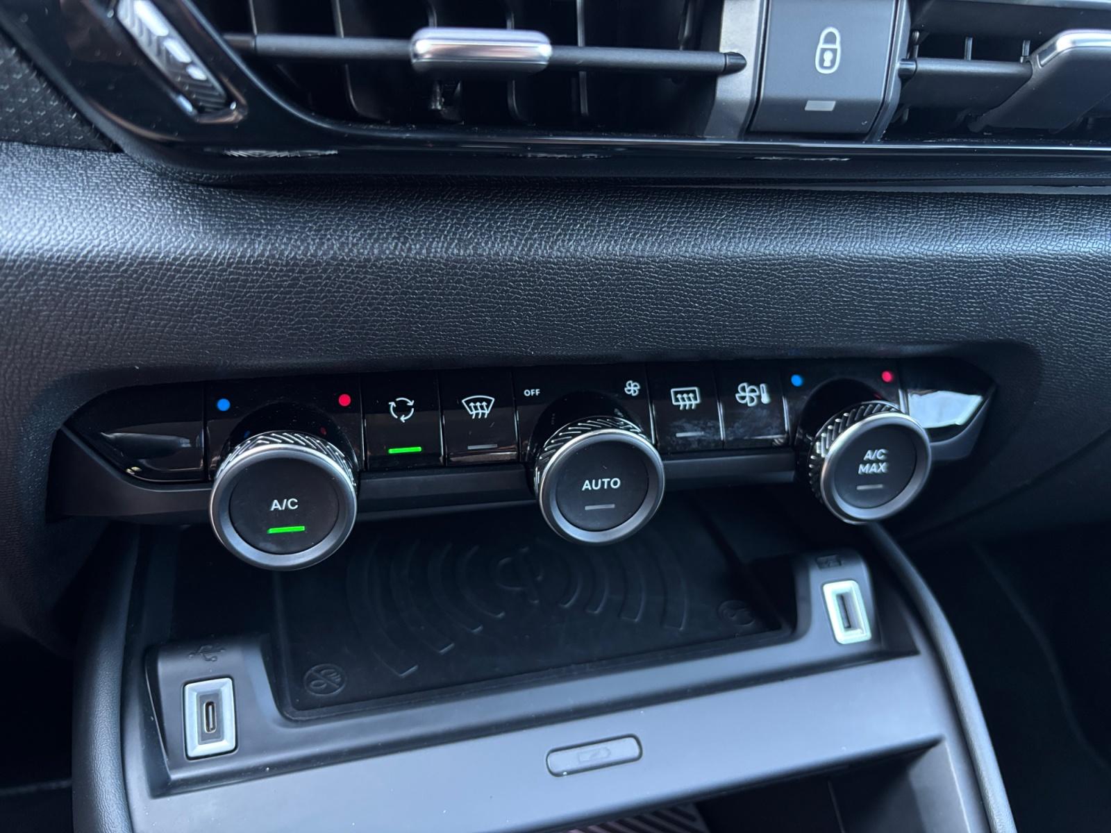 Foto van Citroen E-c4