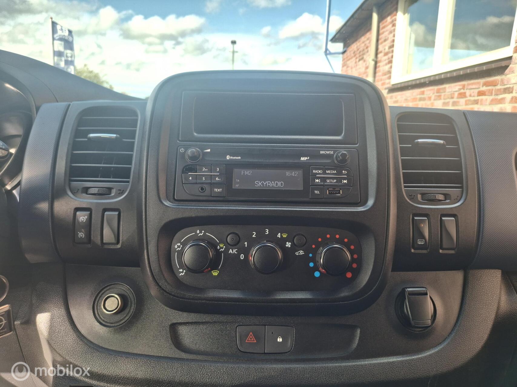 Foto van Opel Vivaro