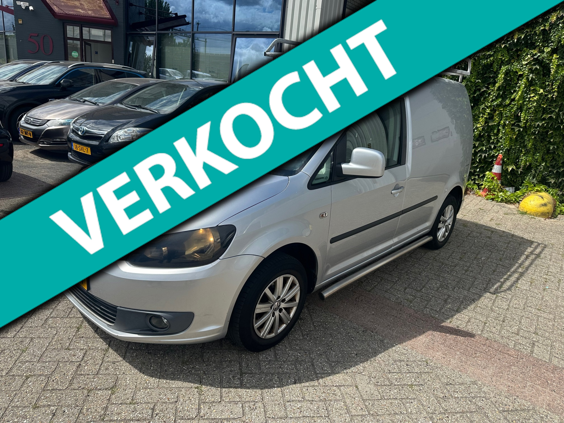 Volkswagen Caddy 1.6 TDI 2013 - voorkant