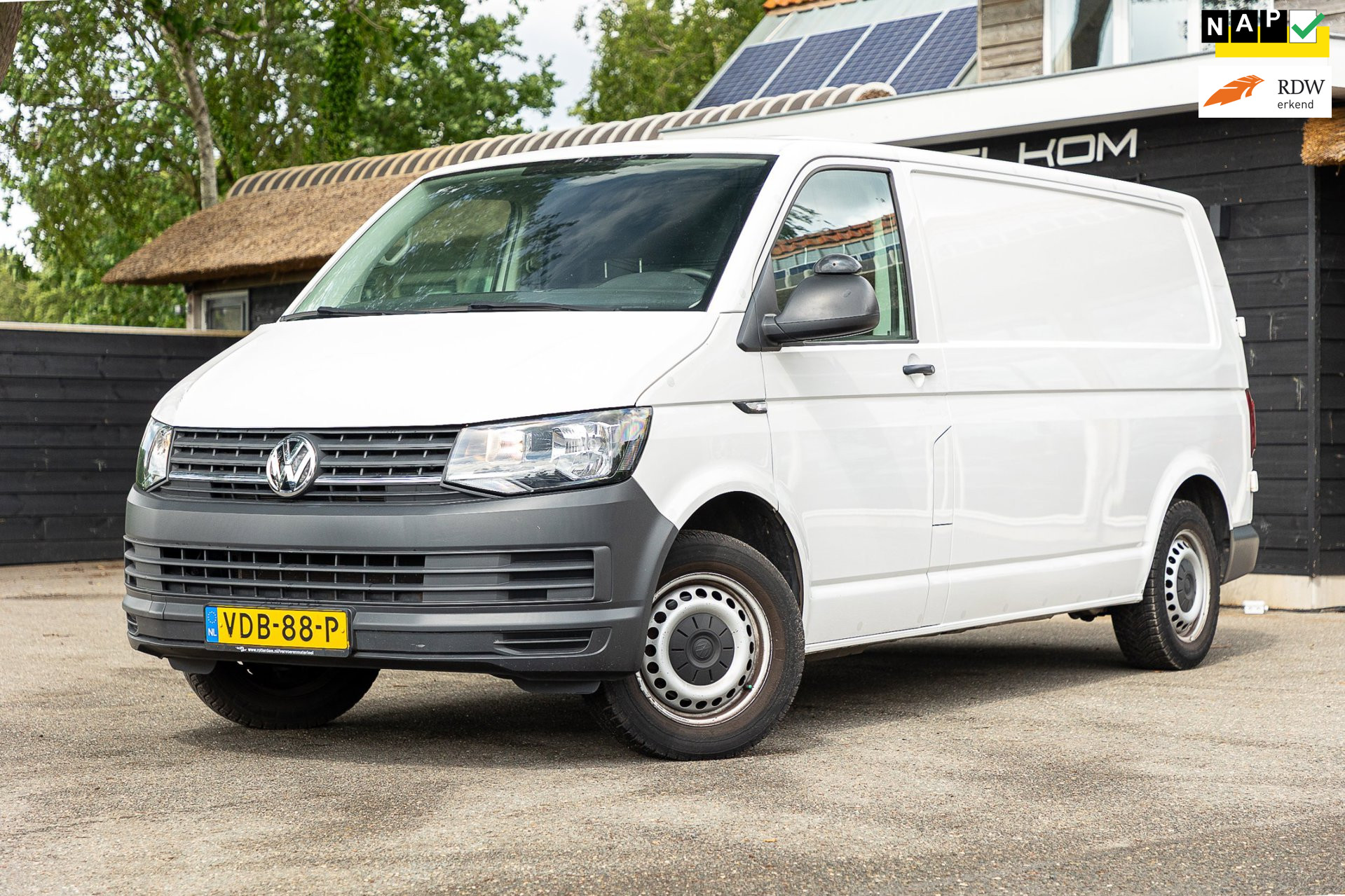 Volkswagen Transporter 2.0 TDI L2H1 Comfortline Volledig ingericht I NAP I Camera I 2019 - voorkant