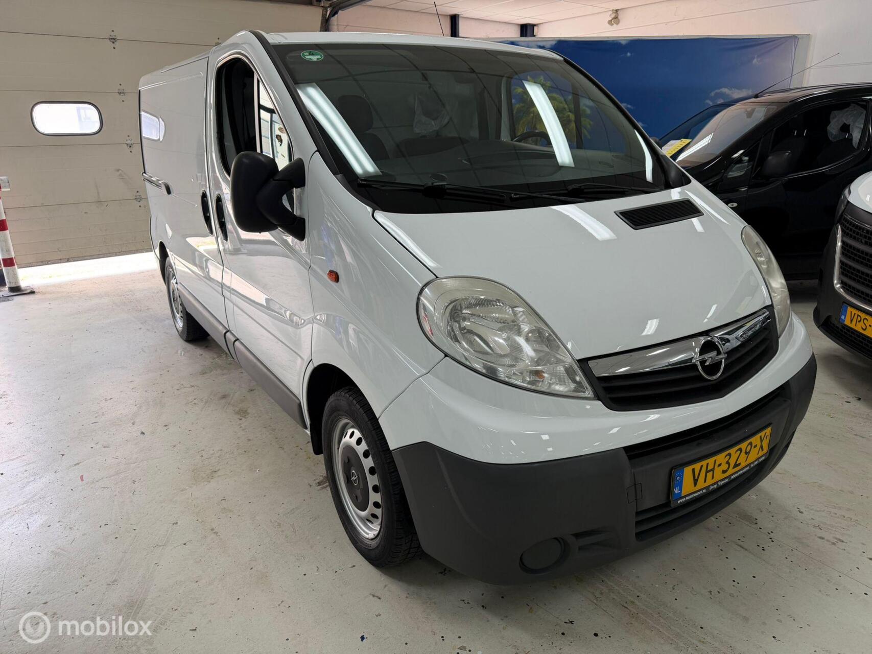 Opel Vivaro 2.0 CDTI L1H1 2014 - voorkant