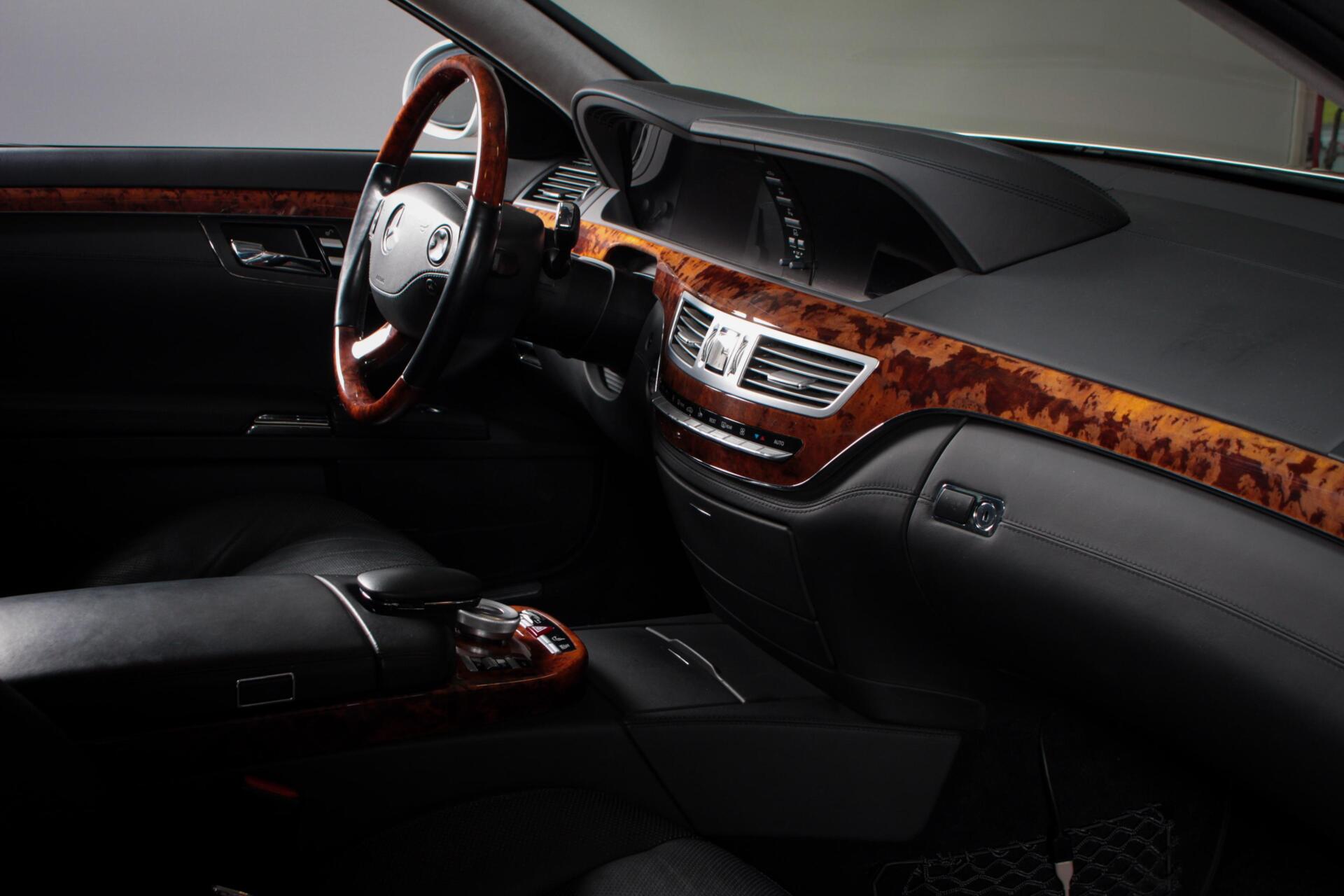 Foto van Mercedes-Benz S 500
