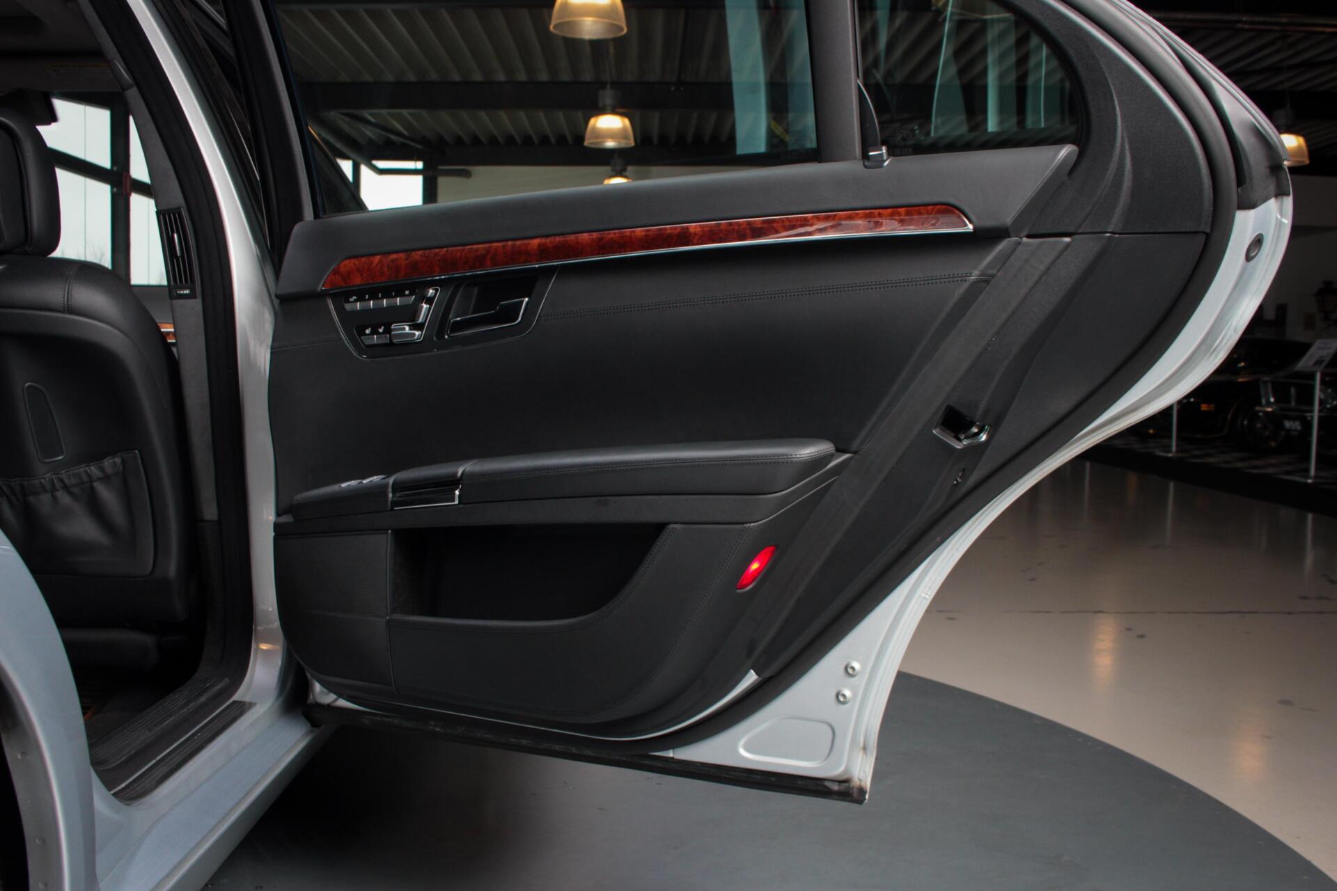 Foto van Mercedes-Benz S 500
