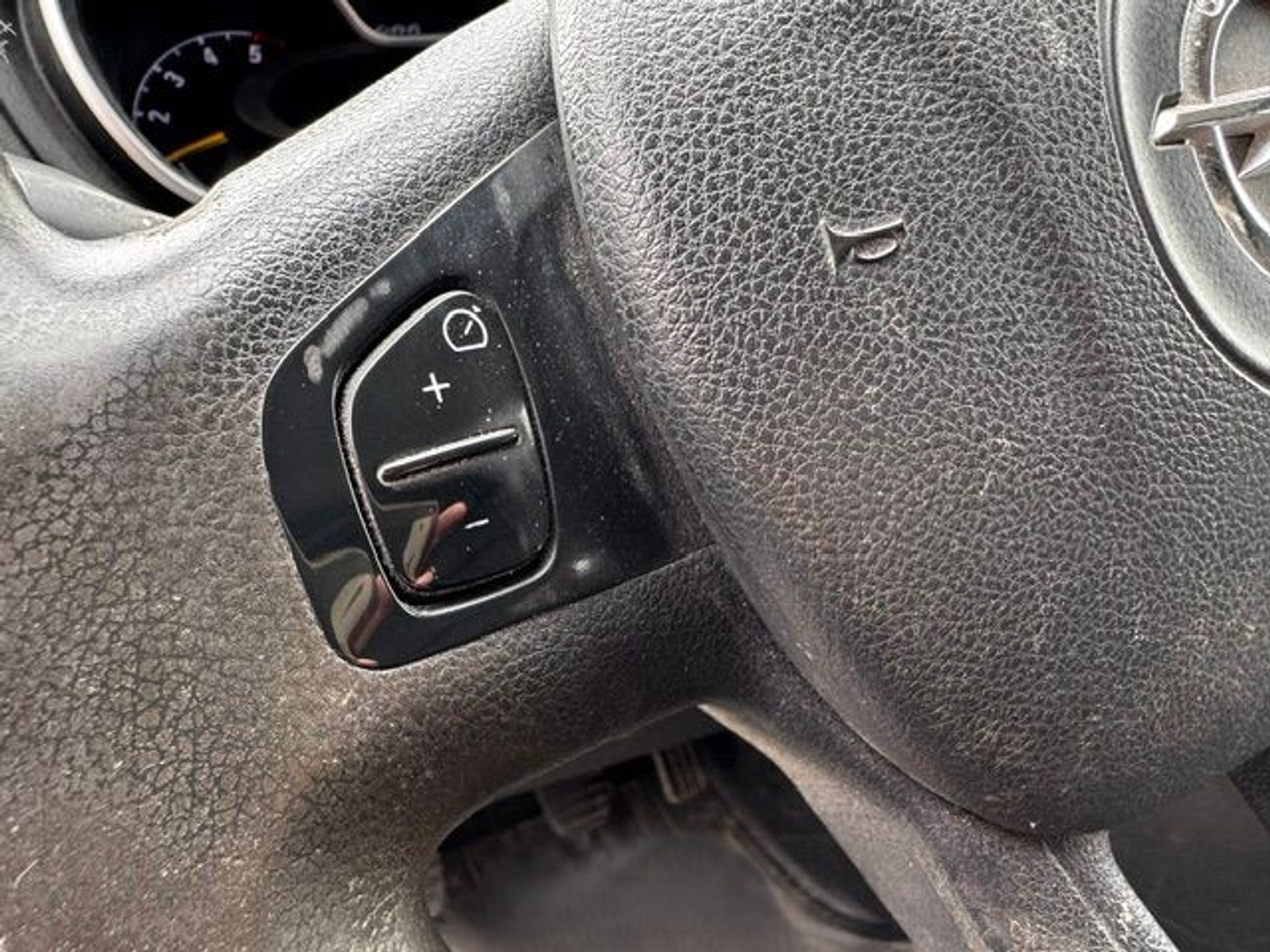 Foto van Opel Vivaro-b