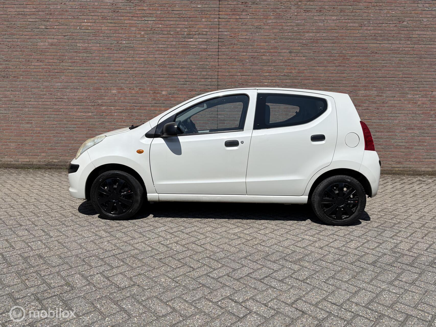 Foto van Nissan Nissan Pixo
