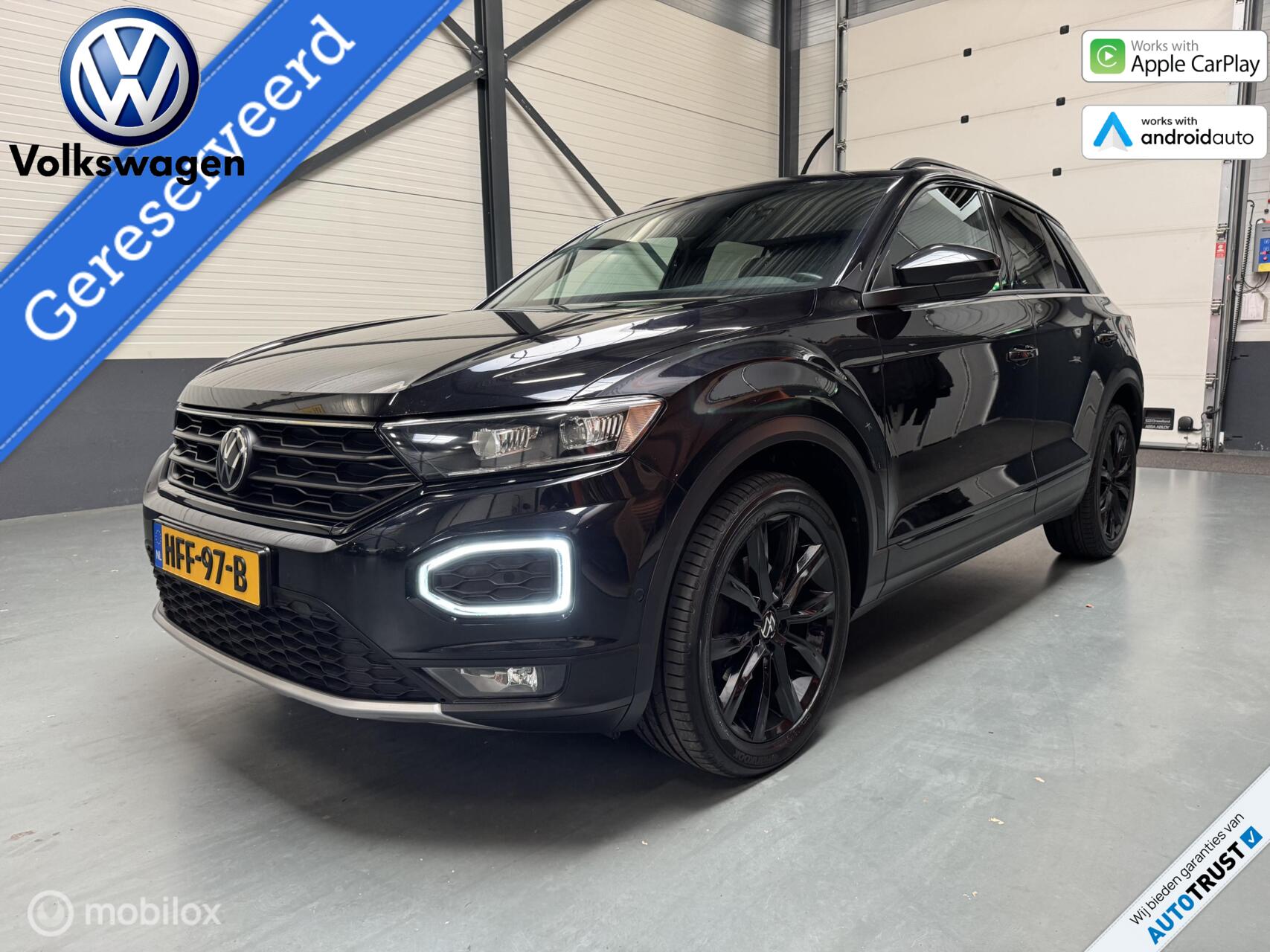 Volkswagen T-roc 1.5 TSI Black Edition Veel opties|Dealer-Auto! 2021 - voorkant