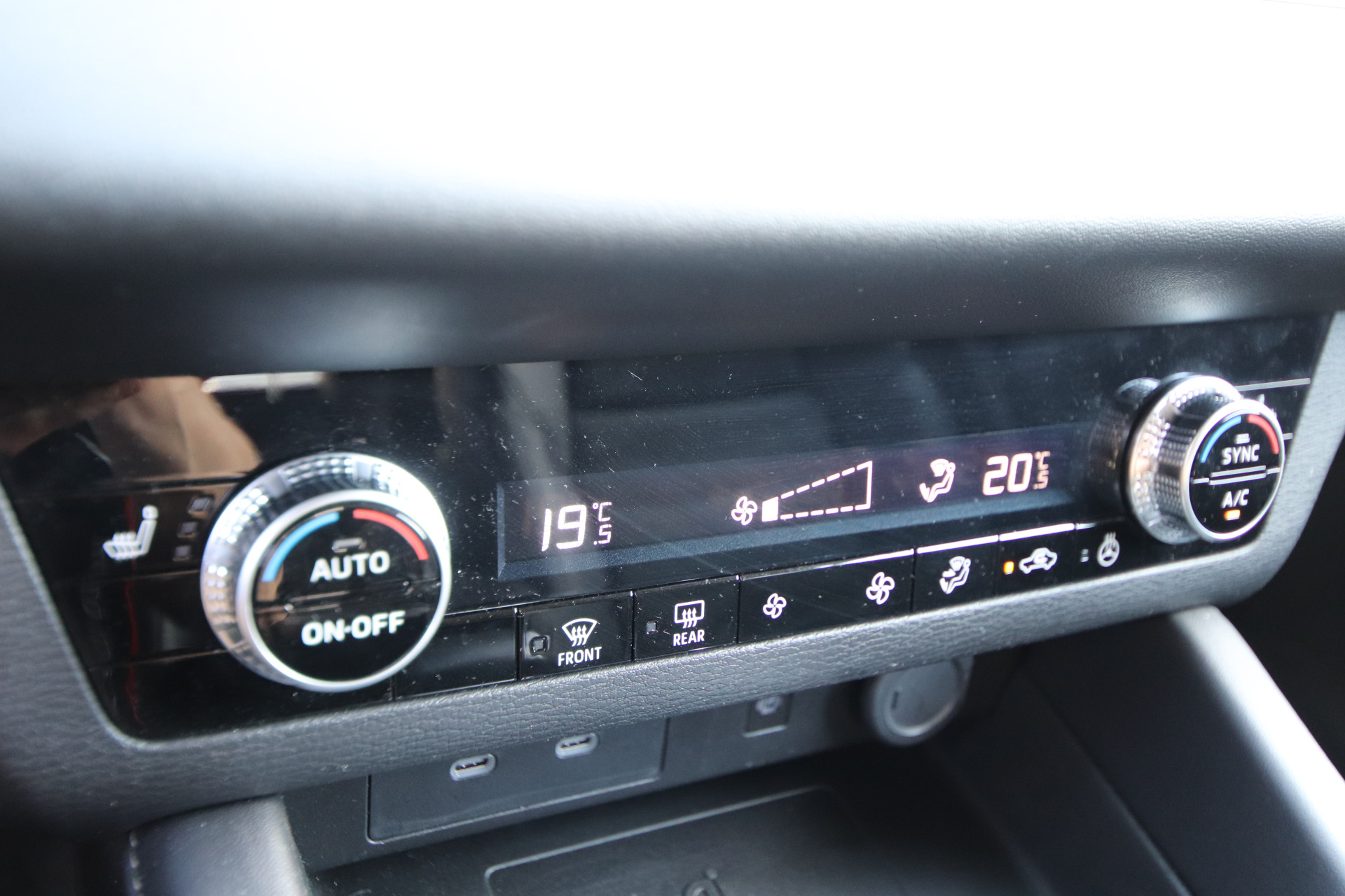 Foto van Mitsubishi Mitsubishi Outlander