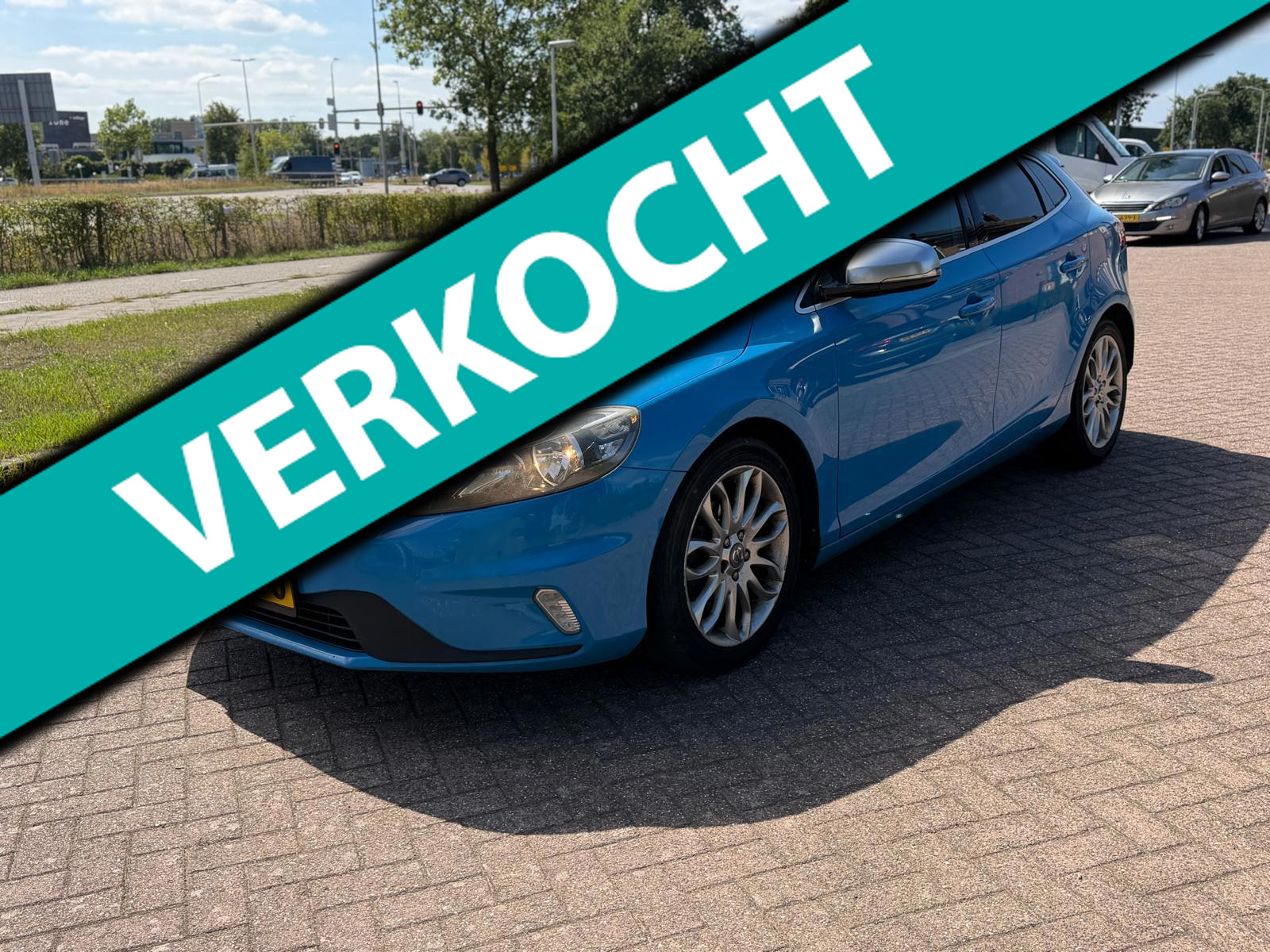 Volvo V40 1.6 D2 R-Design - Euro 5 - Nette auto 2013 - voorkant