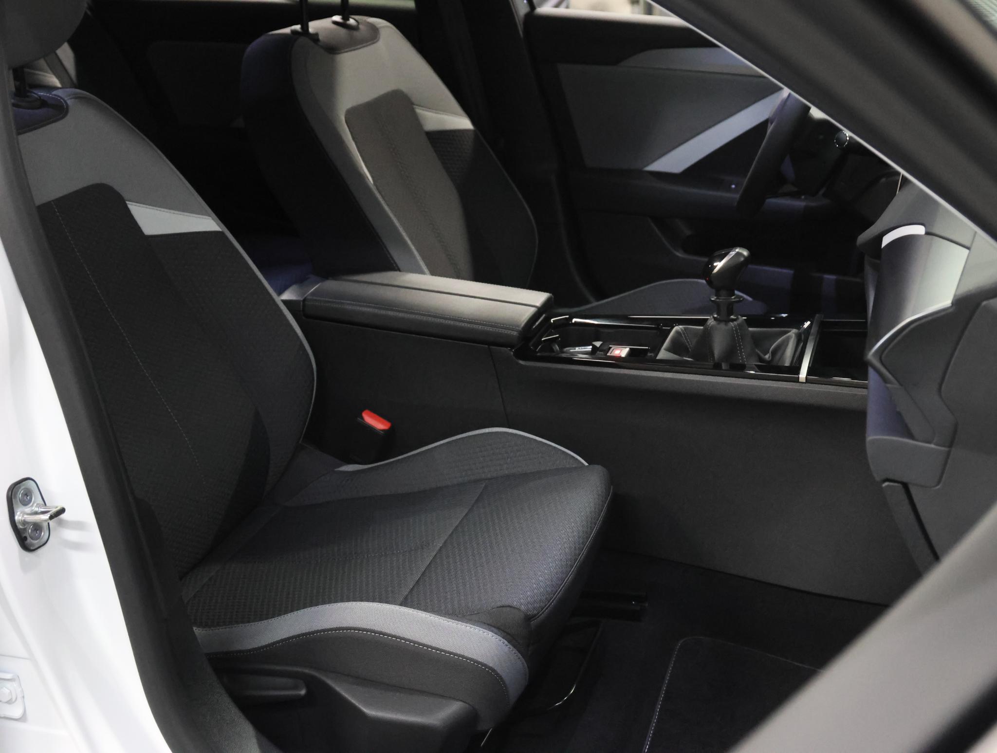 Foto van Opel Astra Sports Tourer