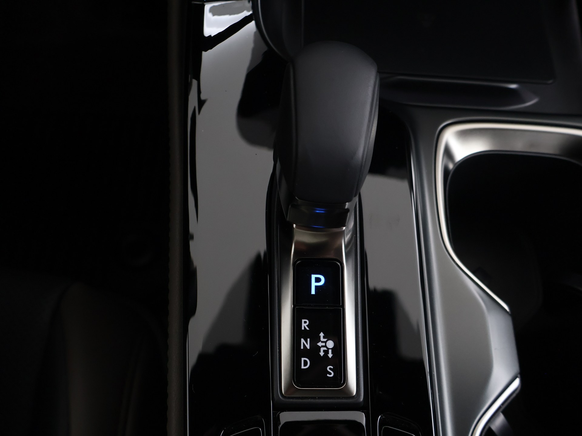 Foto van Lexus Lexus Nx450h+