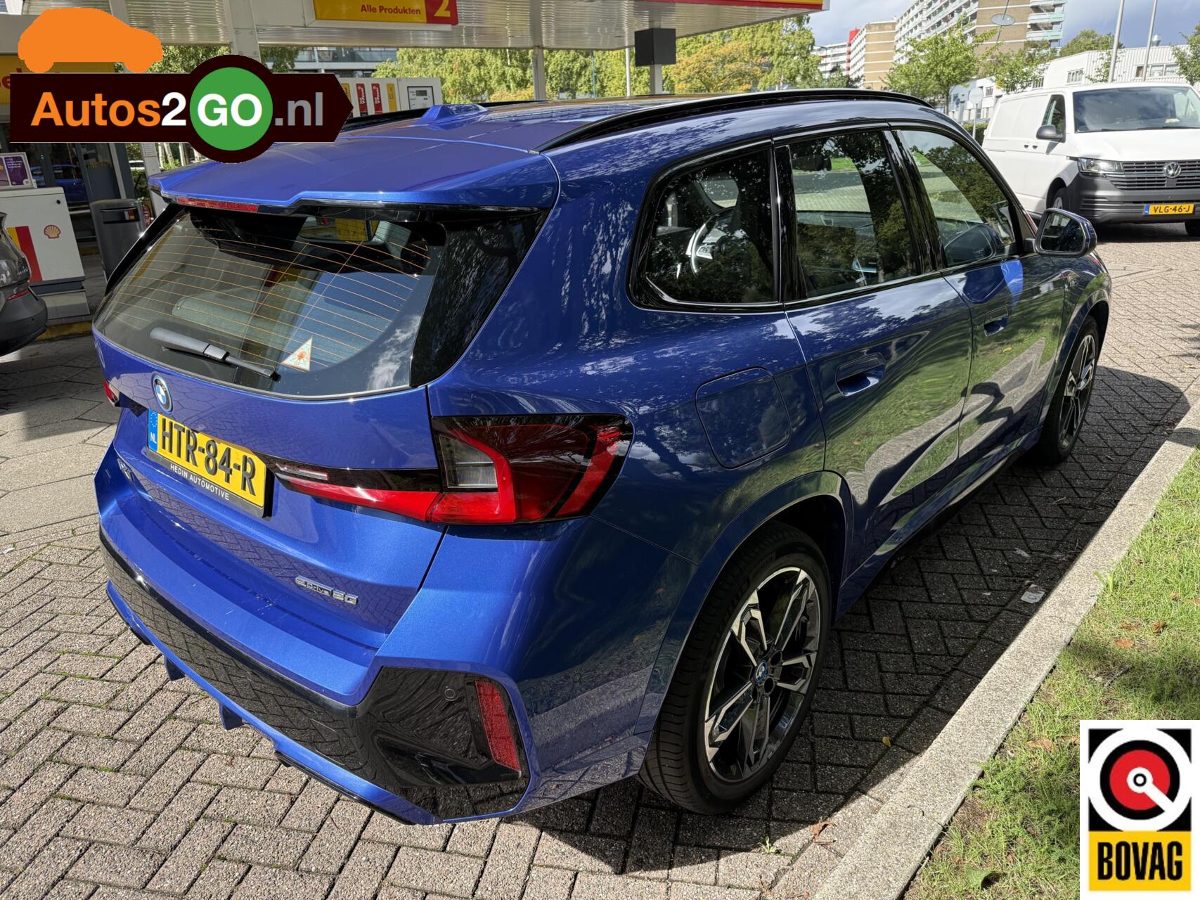 Foto van BMW Ix1