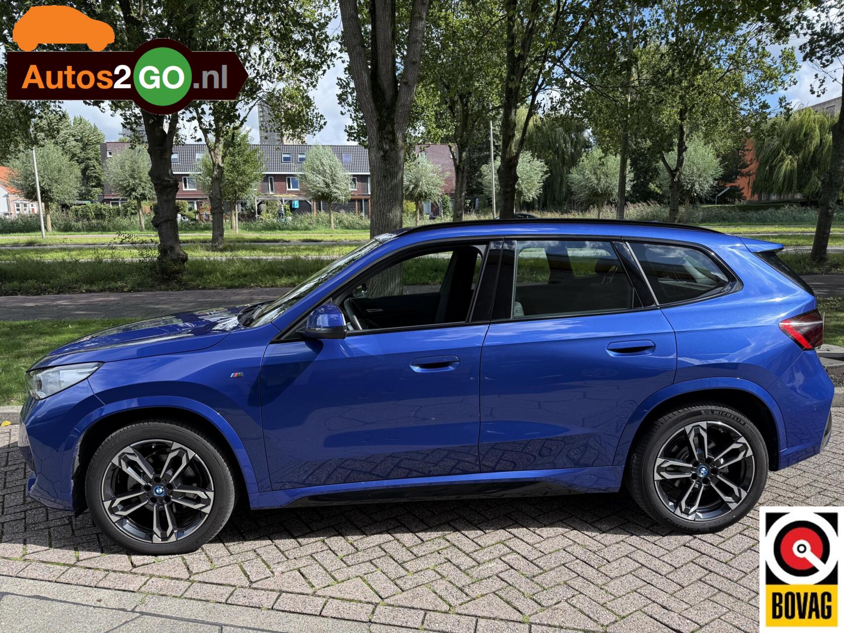 Foto van BMW Ix1