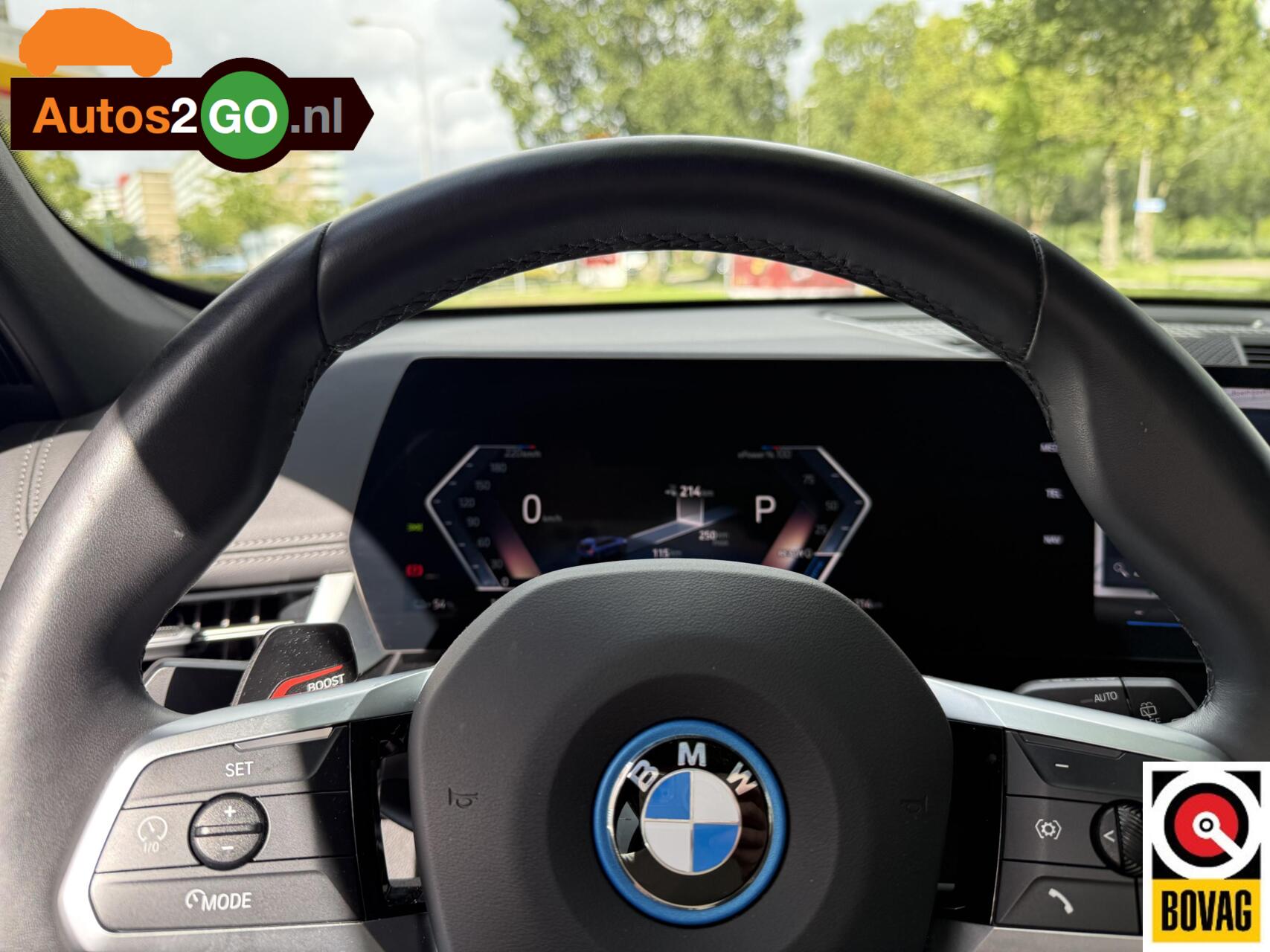Foto van BMW Ix1