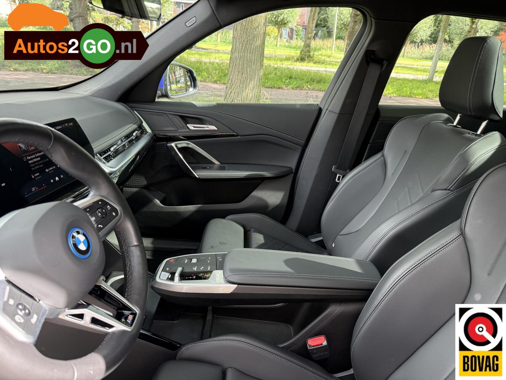 Foto van BMW Ix1