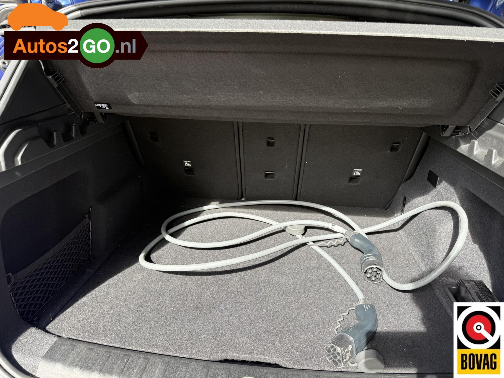 Foto van BMW Ix1
