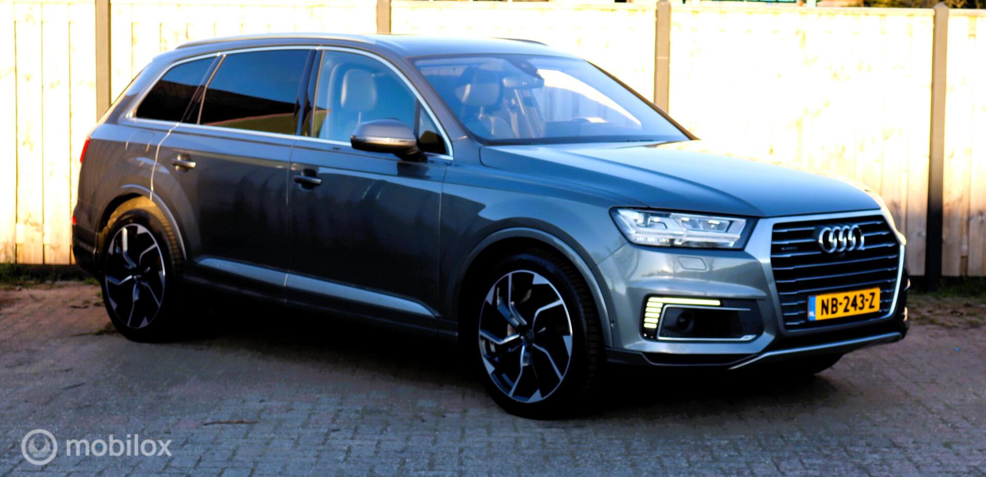 Foto van Audi Q7 E-tron