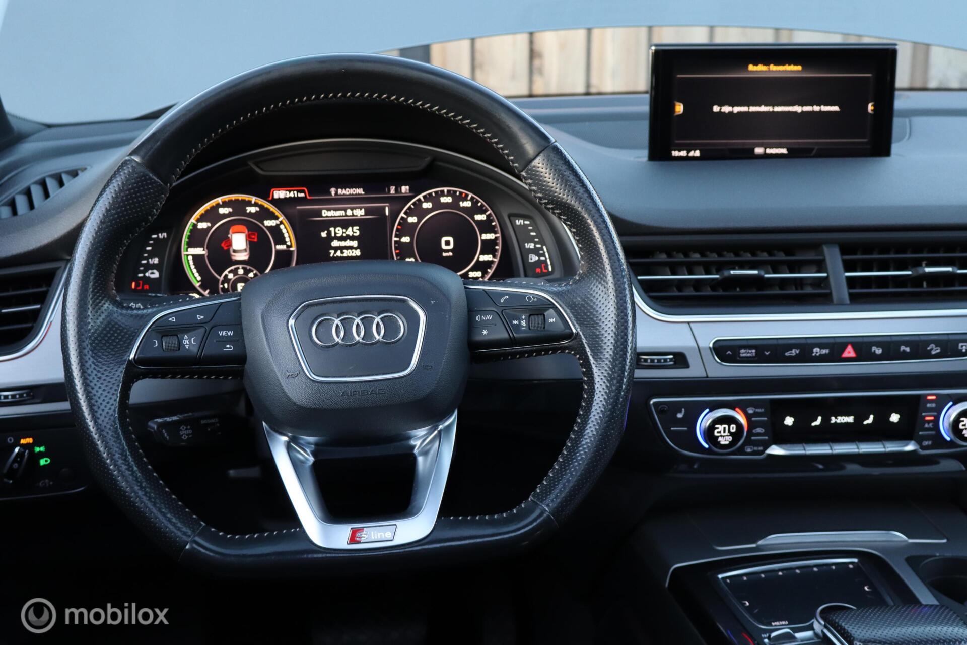 Foto van Audi Q7 E-tron