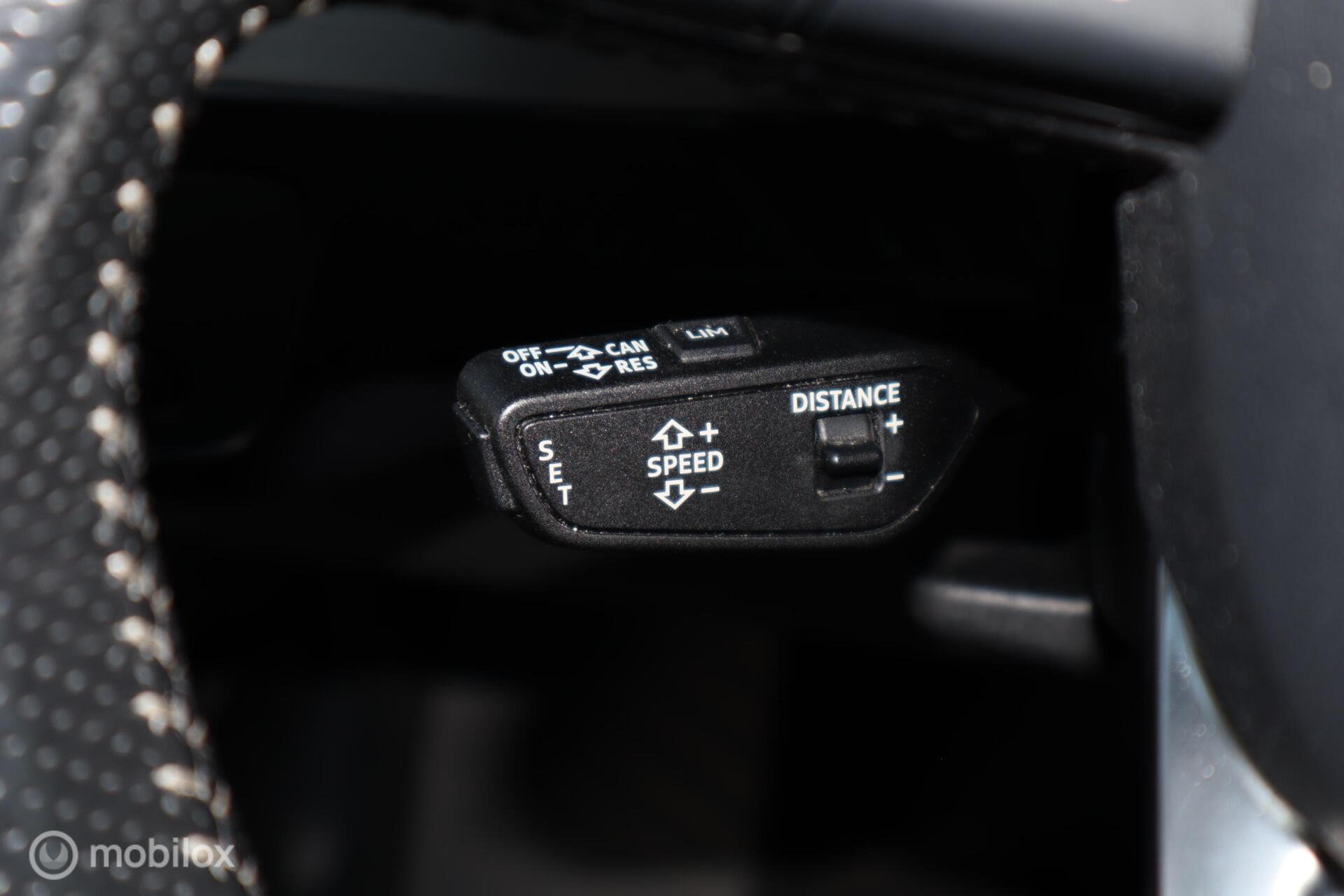 Foto van Audi Q7 E-tron
