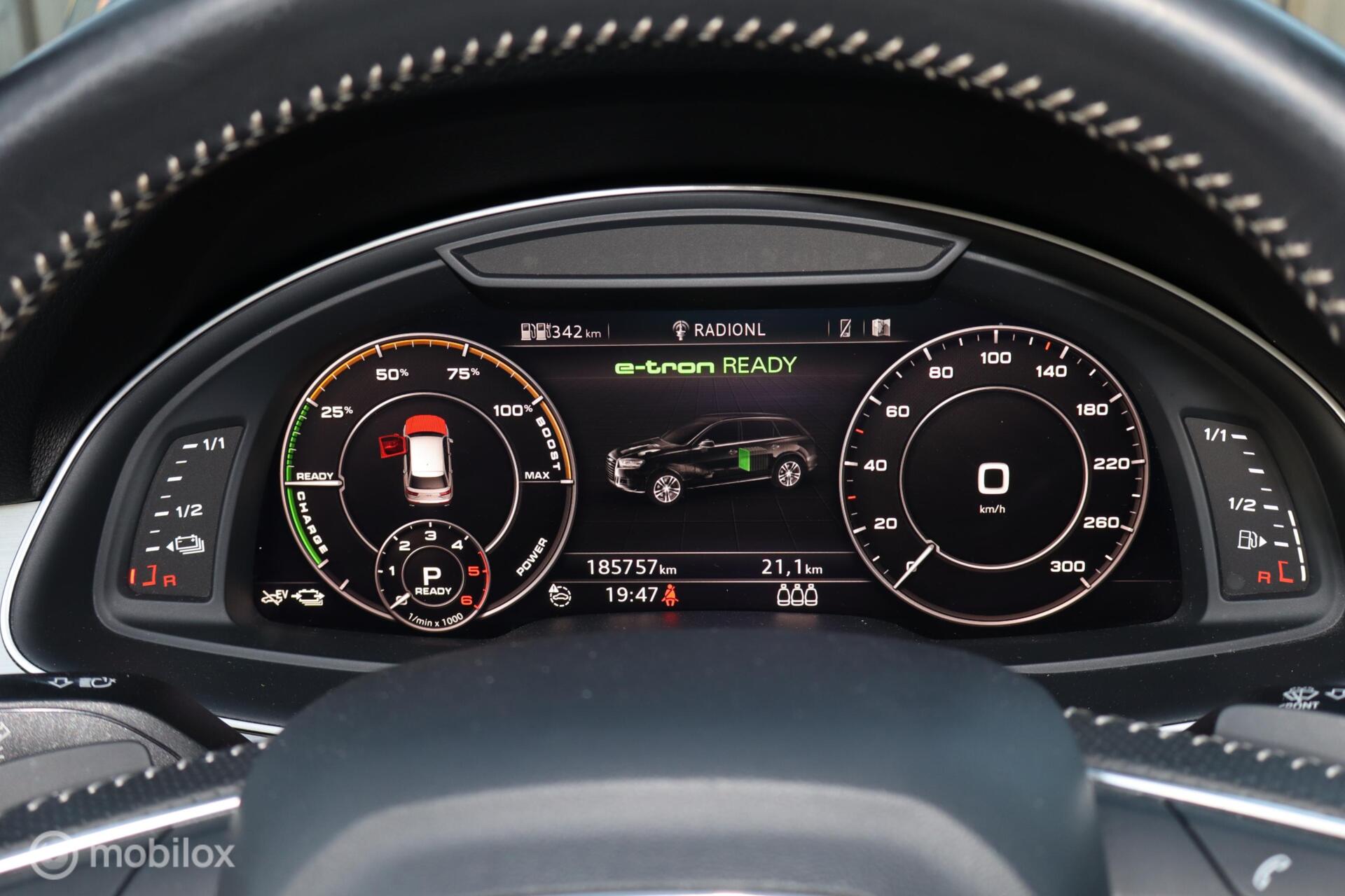 Foto van Audi Q7 E-tron