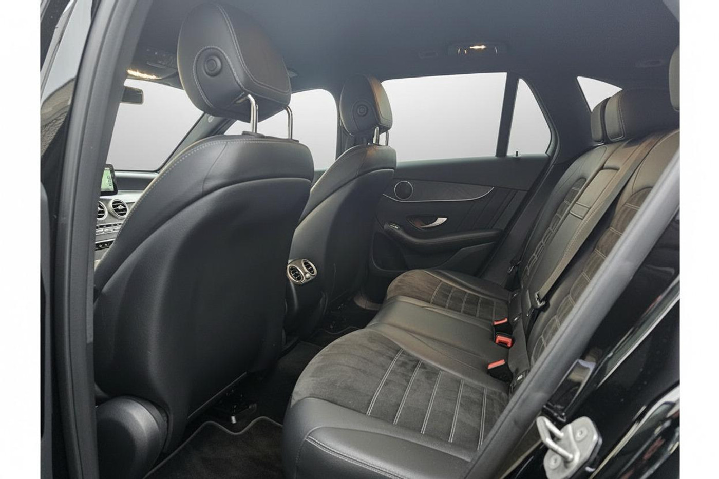 Foto van Mercedes-Benz GLC 300 E 4Matic