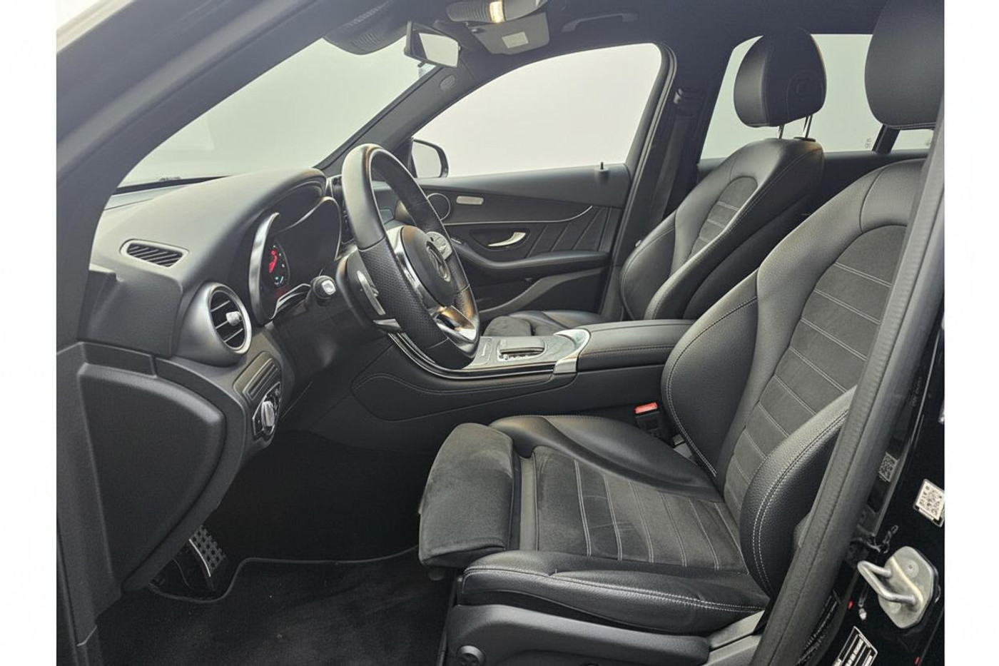 Foto van Mercedes-Benz GLC 300 E 4Matic