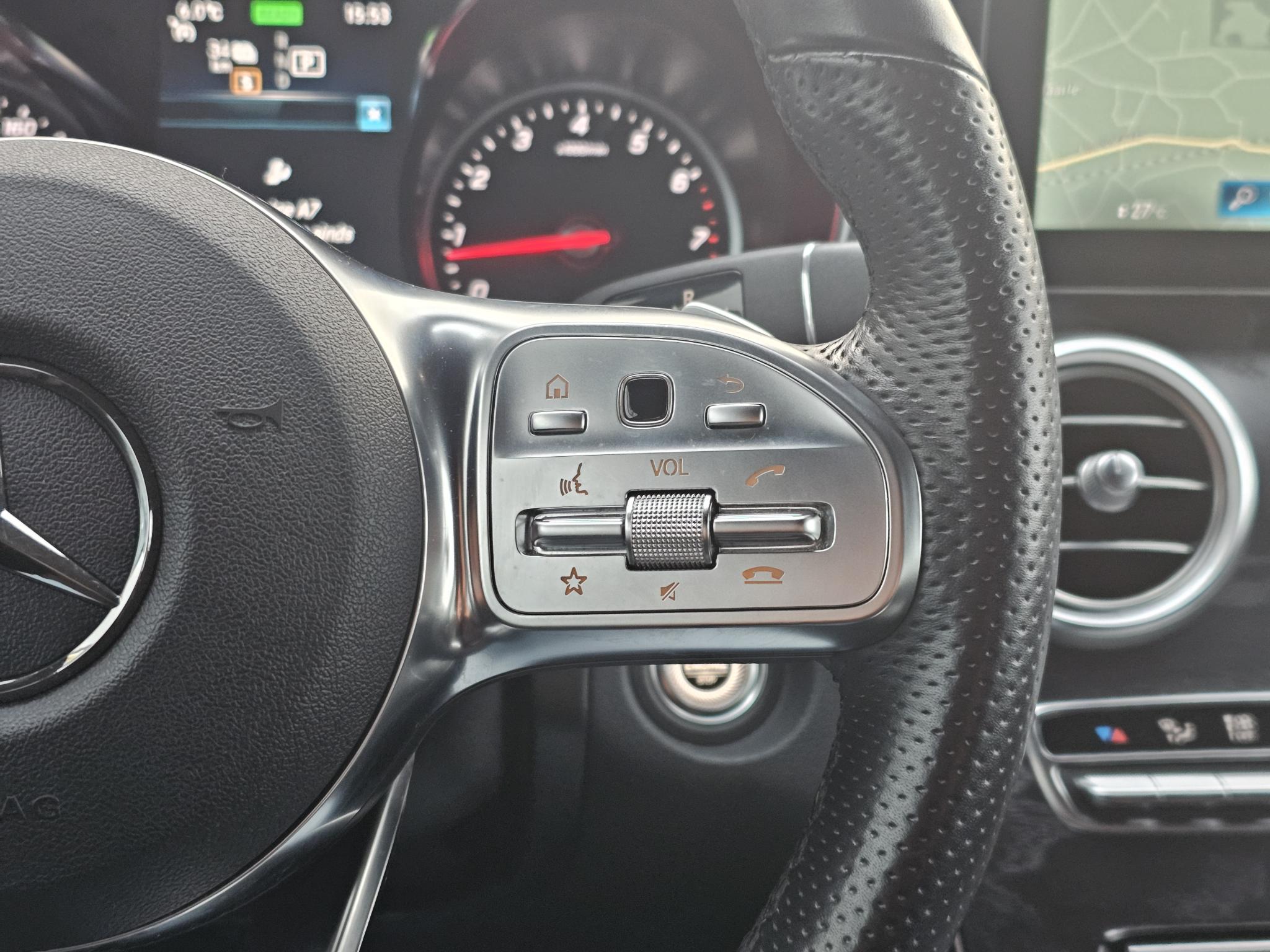 Foto van Mercedes-Benz GLC 300 E 4Matic