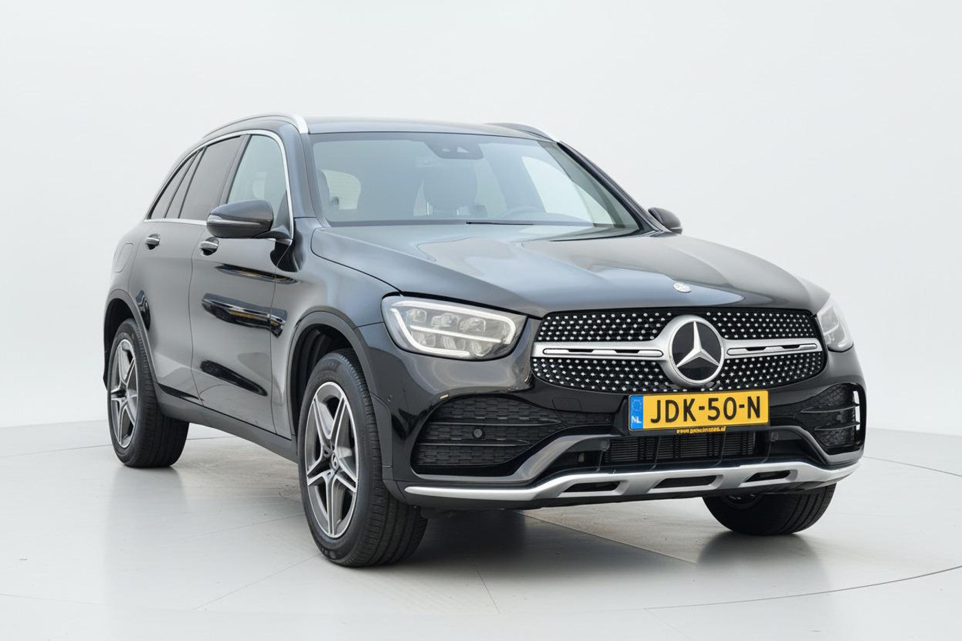 Foto van Mercedes-Benz GLC 300 E 4Matic