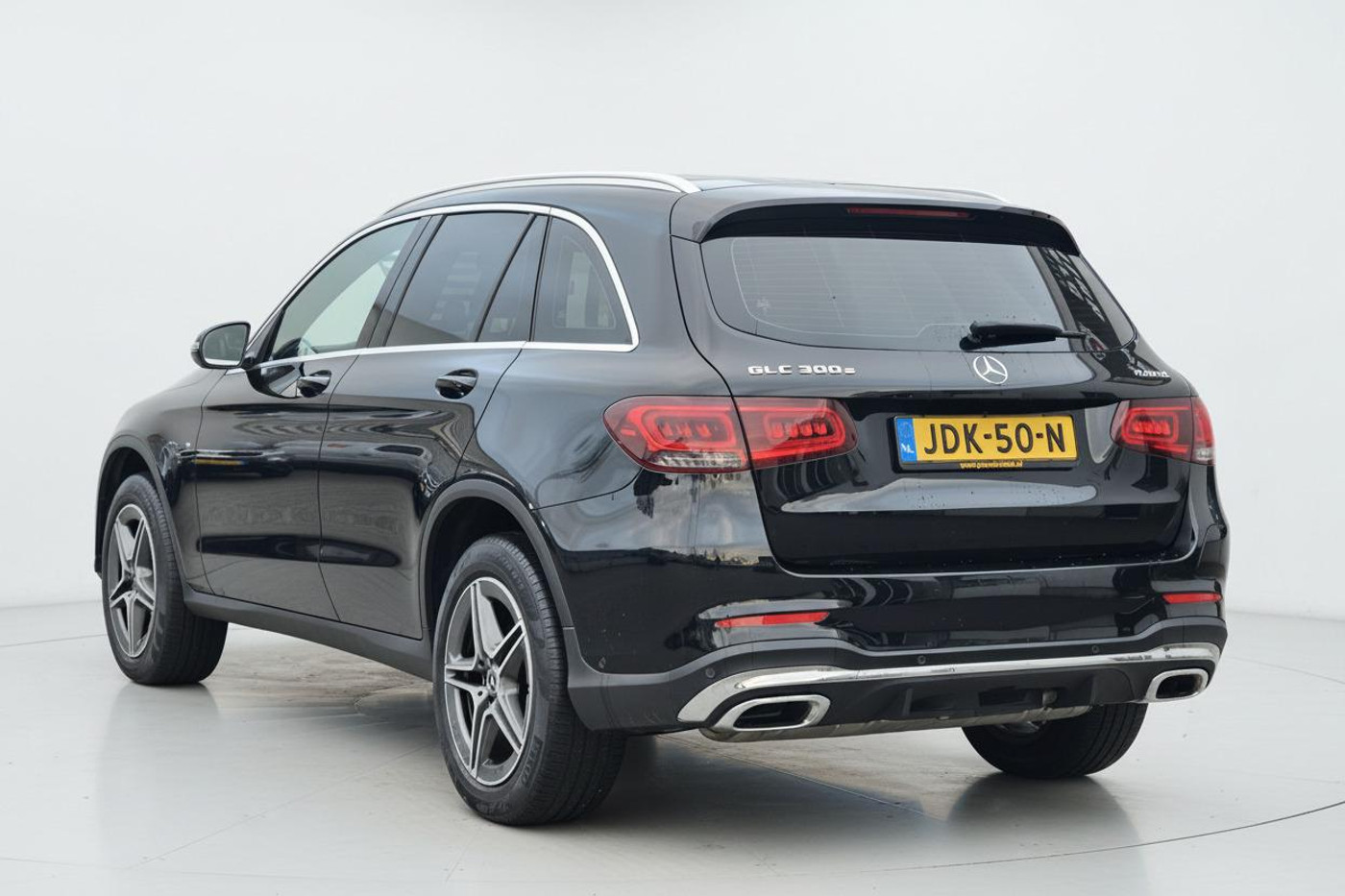 Foto van Mercedes-Benz GLC 300 E 4Matic