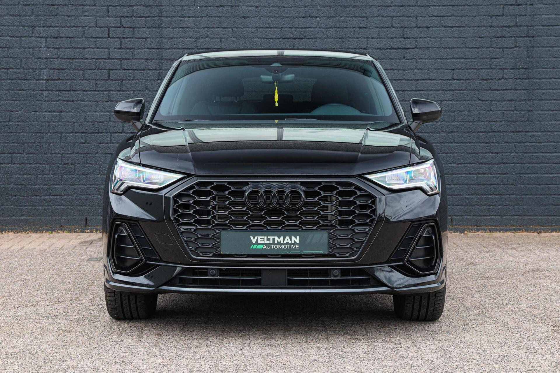 Foto van Audi Q3 Sportback E-tron