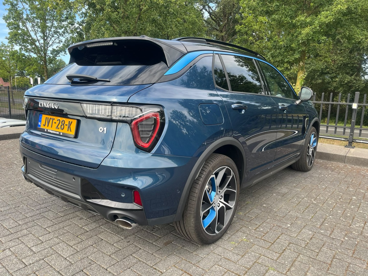 Foto van Lynk&co LYNK & Co 01
