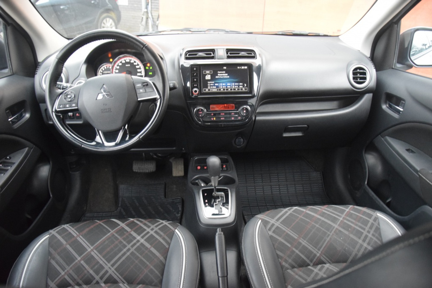 Foto van Mitsubishi Mitsubishi Space Star