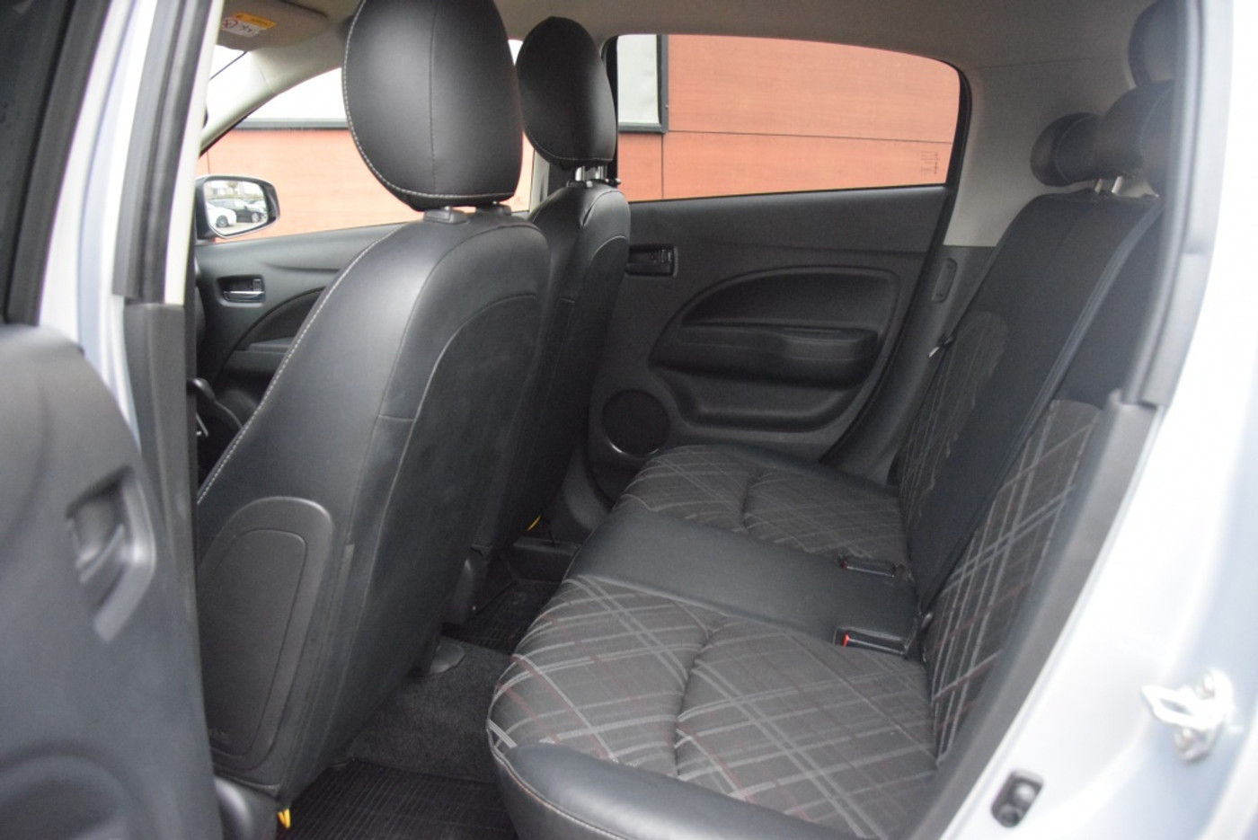 Foto van Mitsubishi Mitsubishi Space Star