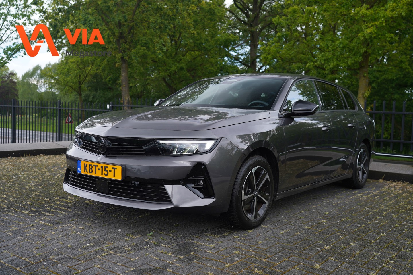 Opel Astra Sports Tourer 1.2 Turbo GS | Trekhaak | Navi | Stoel Stuurverw. | LED | 360 camera | ECC | ACC| AGR 2024 - voorkant