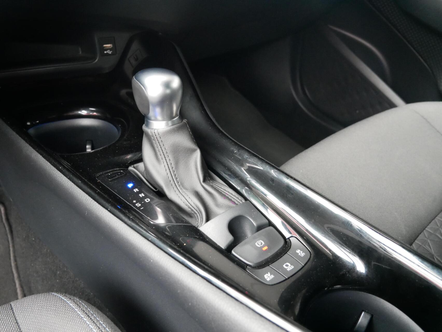 Foto van Toyota Toyota C-hr