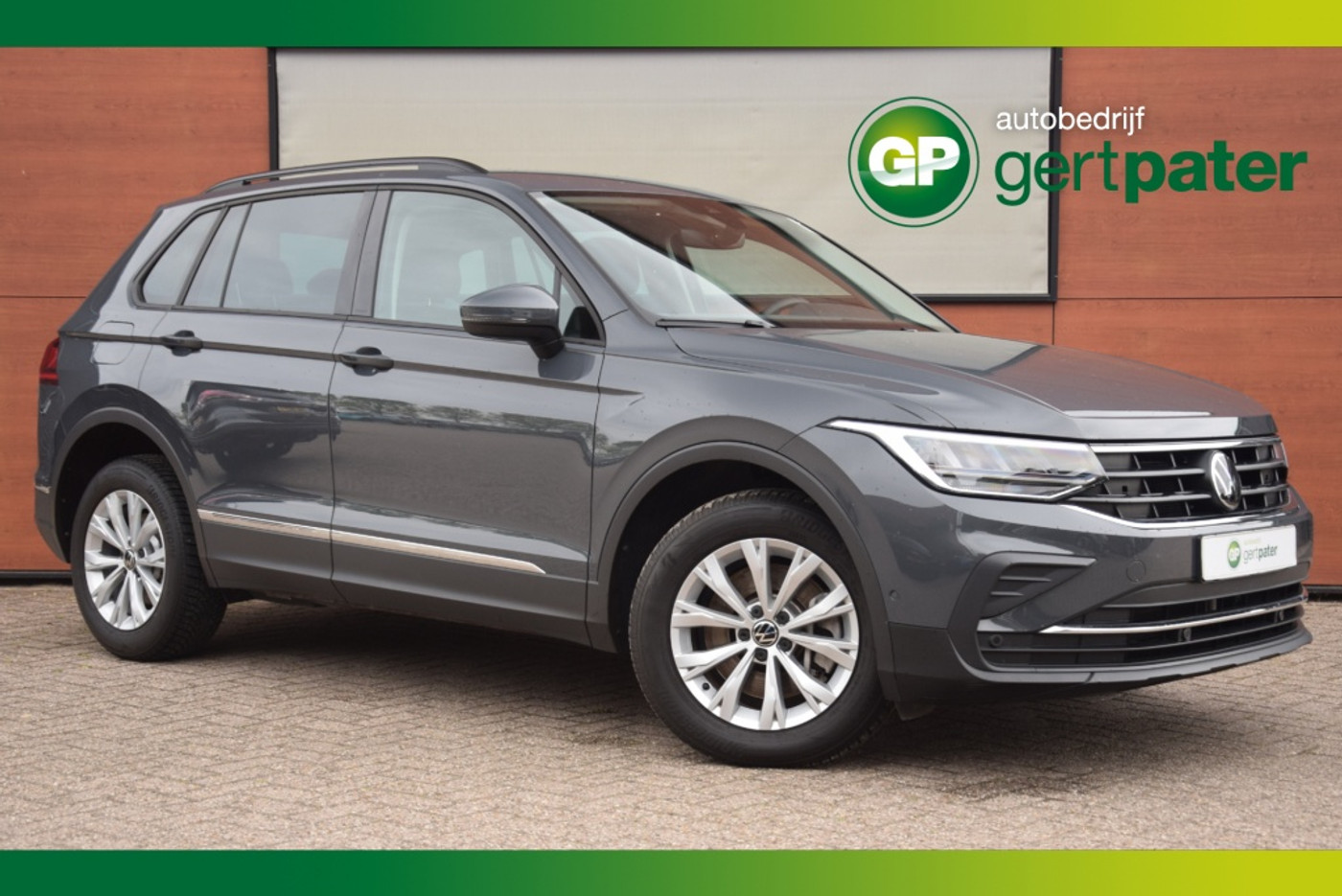 Volkswagen Tiguan 1.4TSI eHybrid Life Clima/ParkAssist/Camera/SOH91% 2023 - voorkant