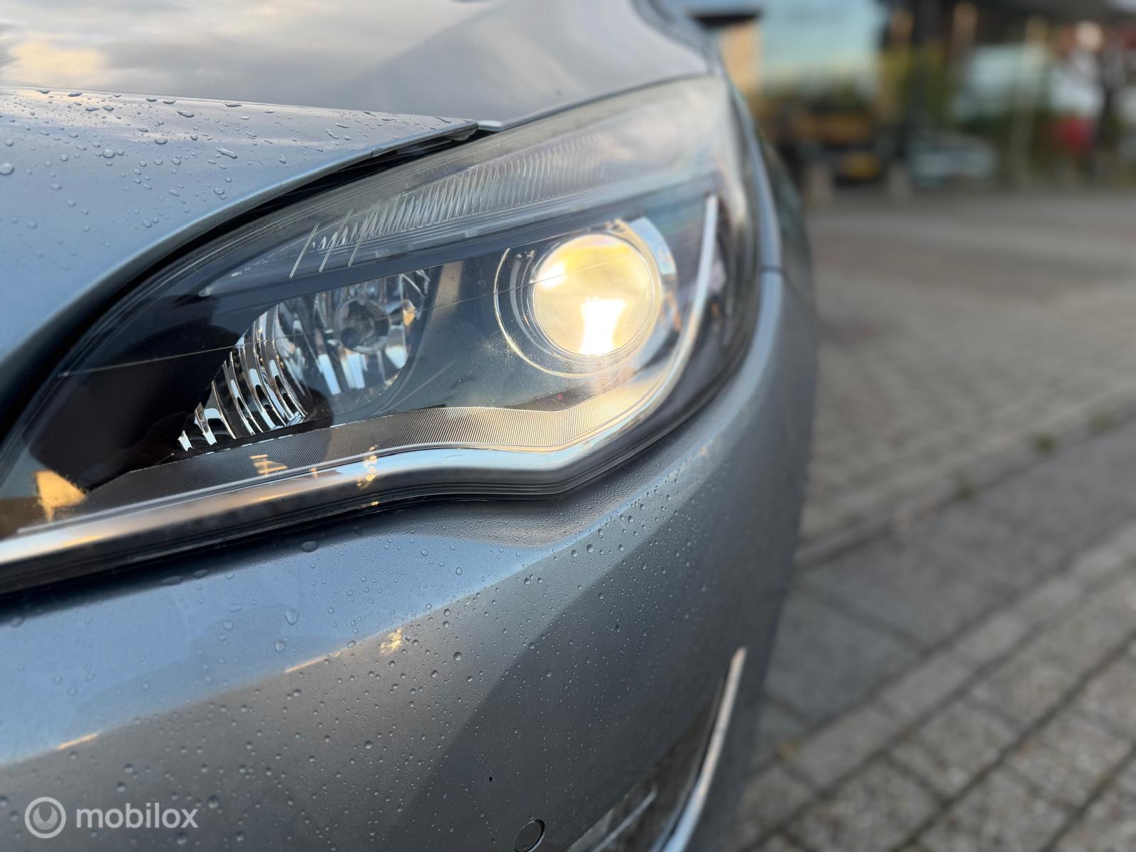 Foto van Opel Astra Sports Tourer