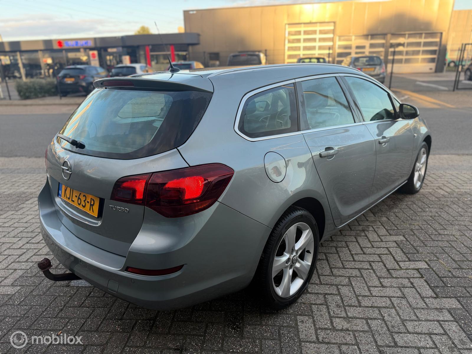 Foto van Opel Astra Sports Tourer
