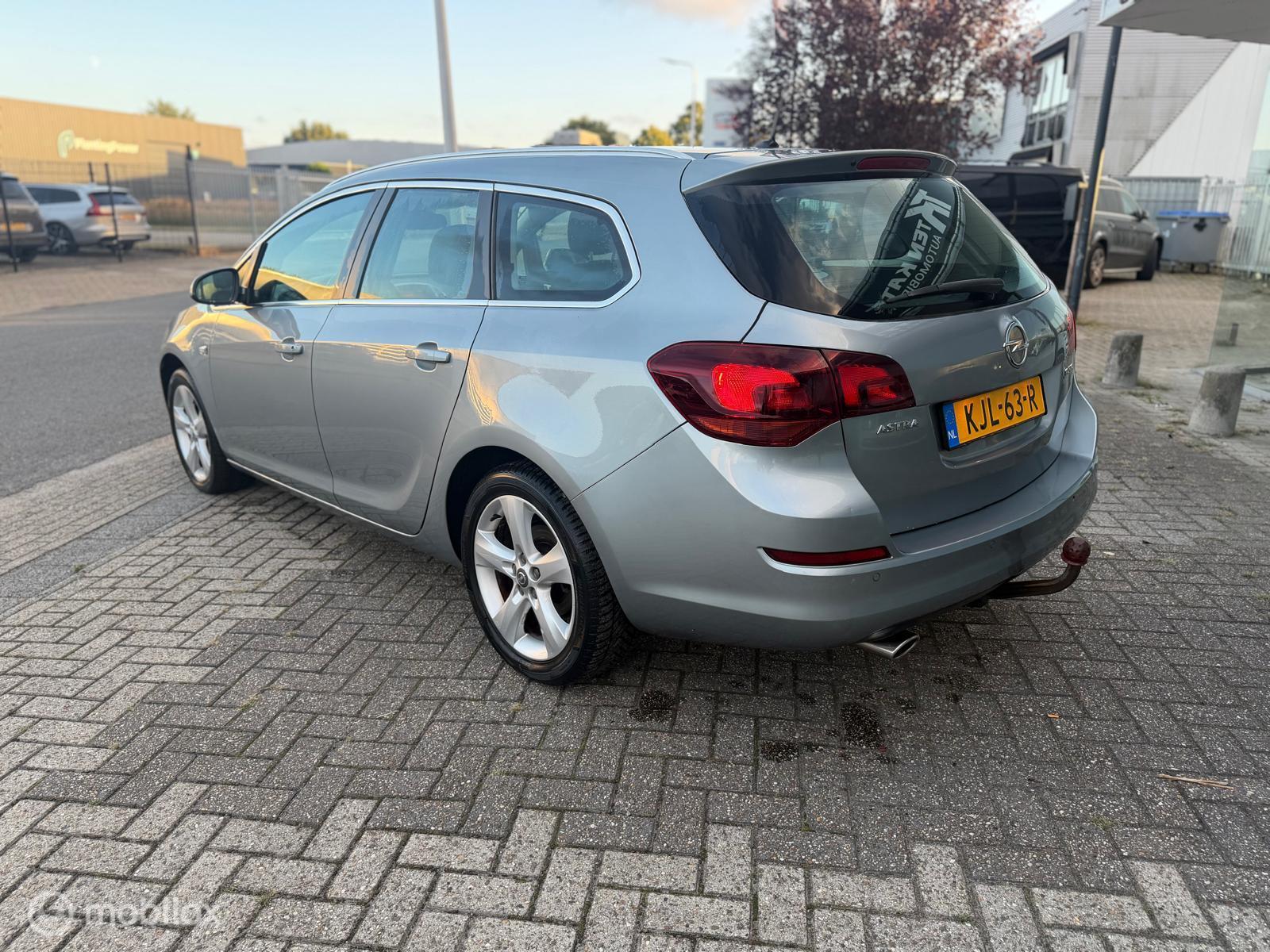 Foto van Opel Astra Sports Tourer
