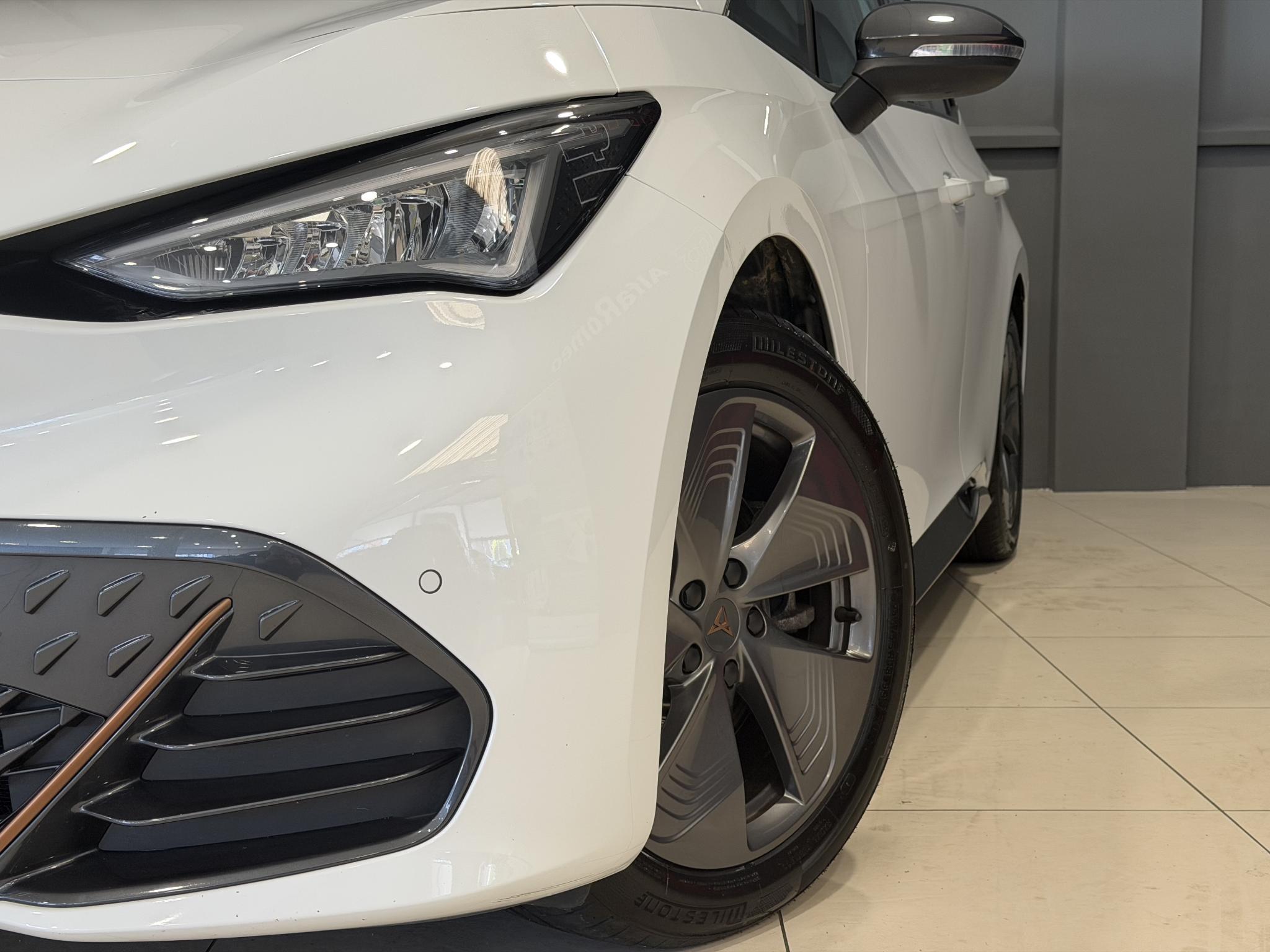 Foto van Cupra Born 150 KW 58/62 KWH