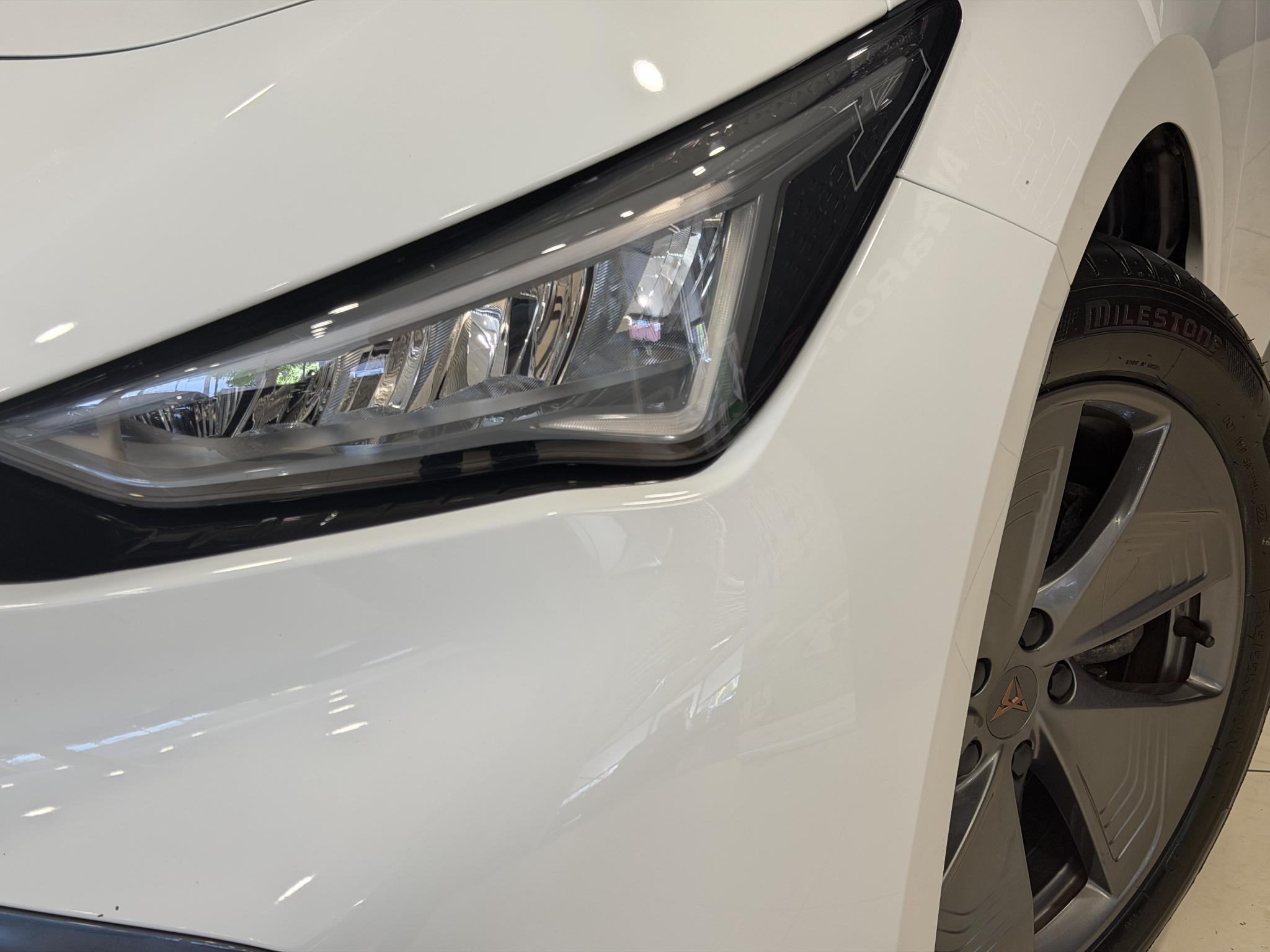 Foto van Cupra Born 150 KW 58/62 KWH