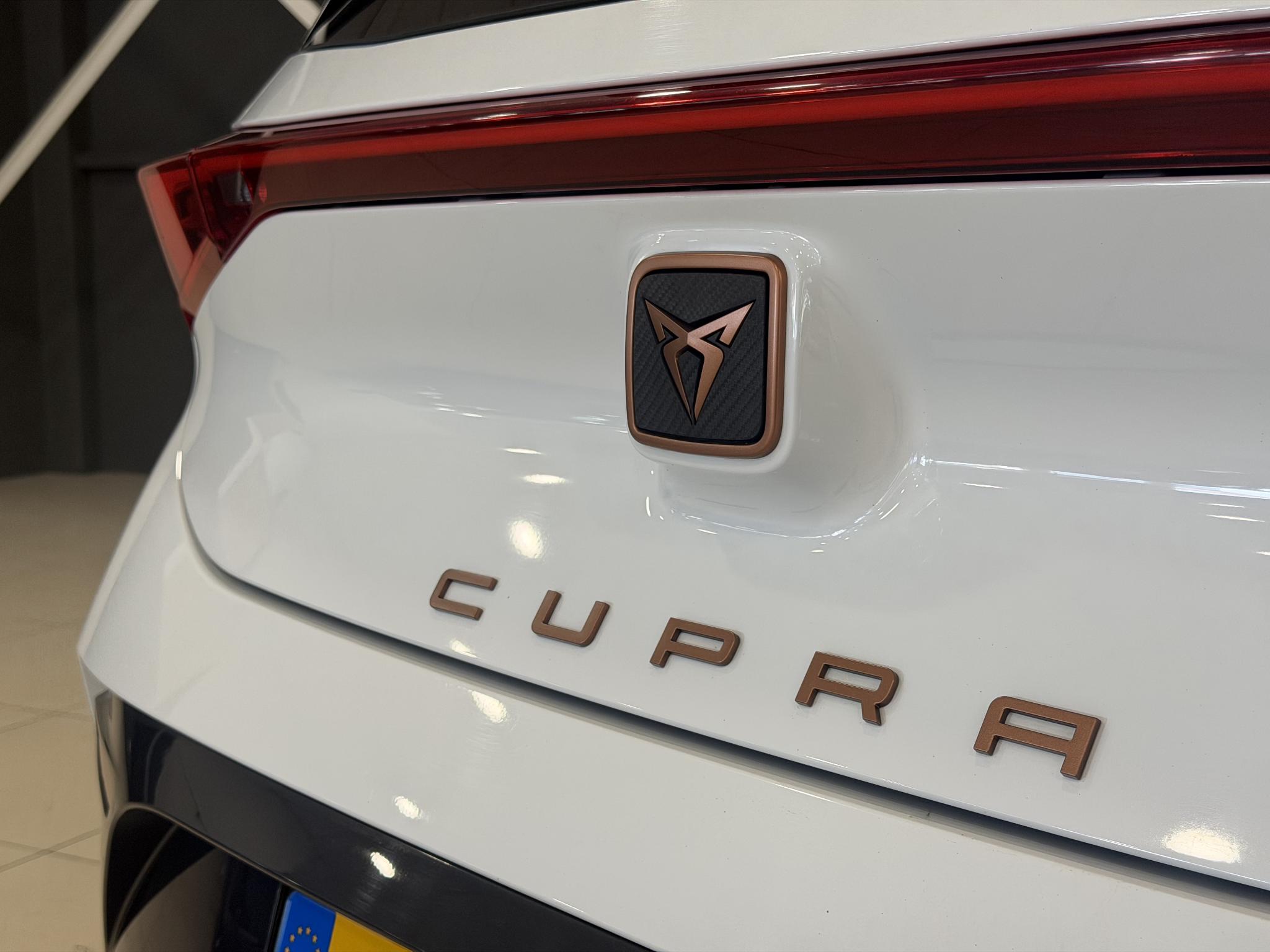 Foto van Cupra Born 150 KW 58/62 KWH