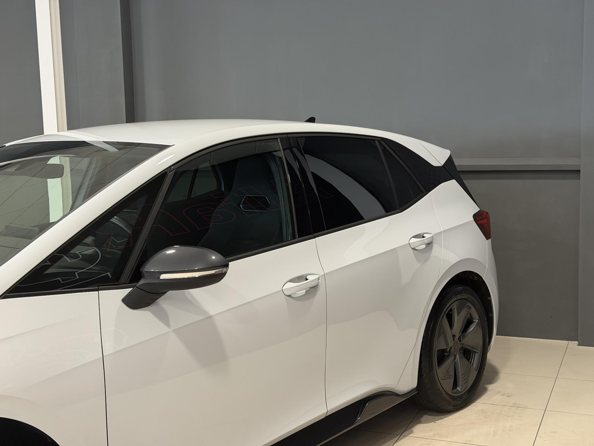 Foto van Cupra Born 150 KW 58/62 KWH