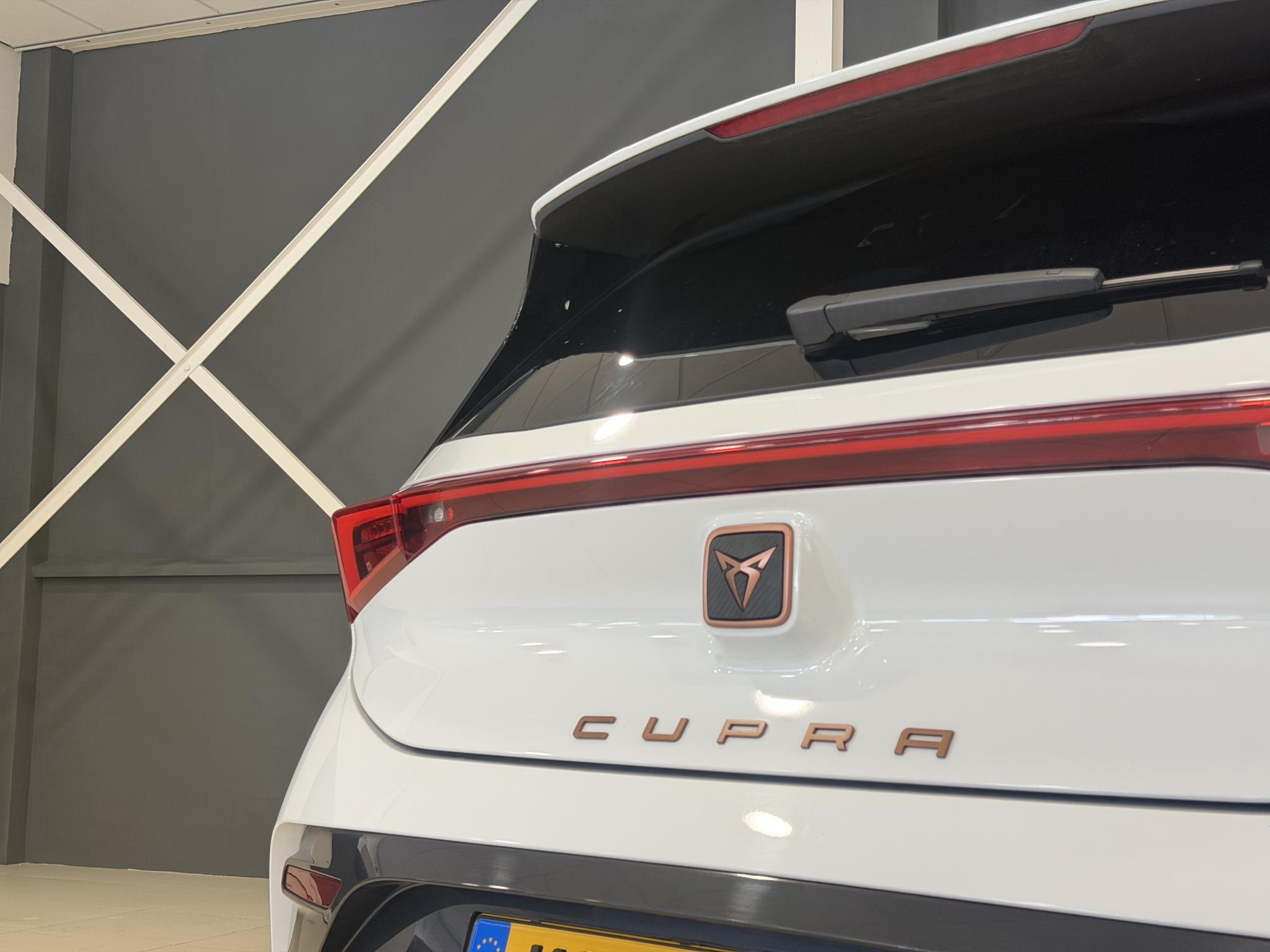 Foto van Cupra Born 150 KW 58/62 KWH