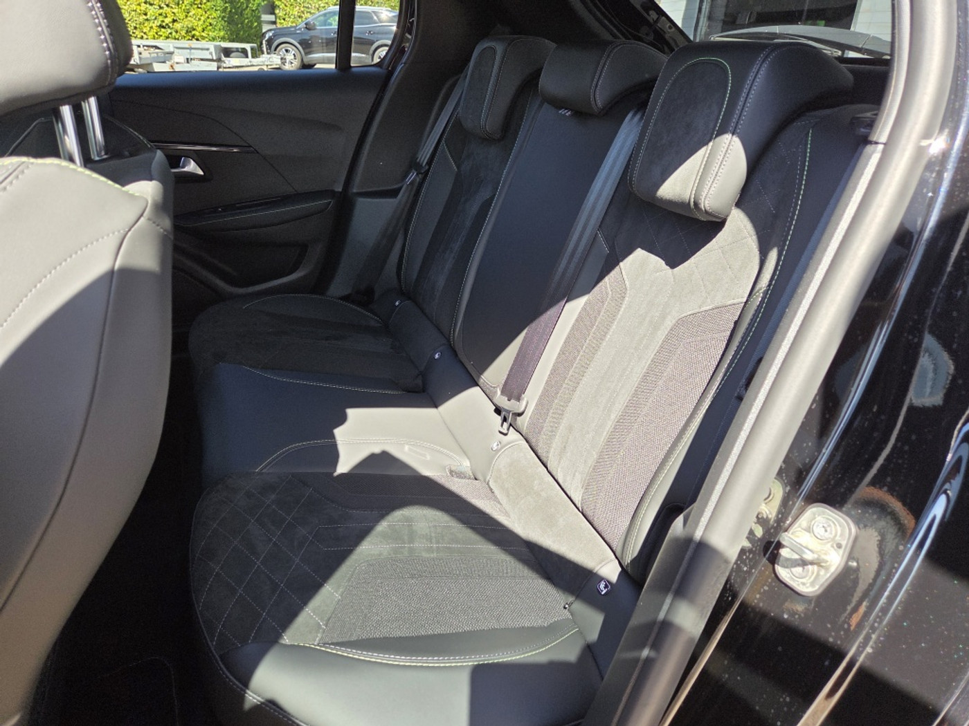 Foto van Peugeot E-208