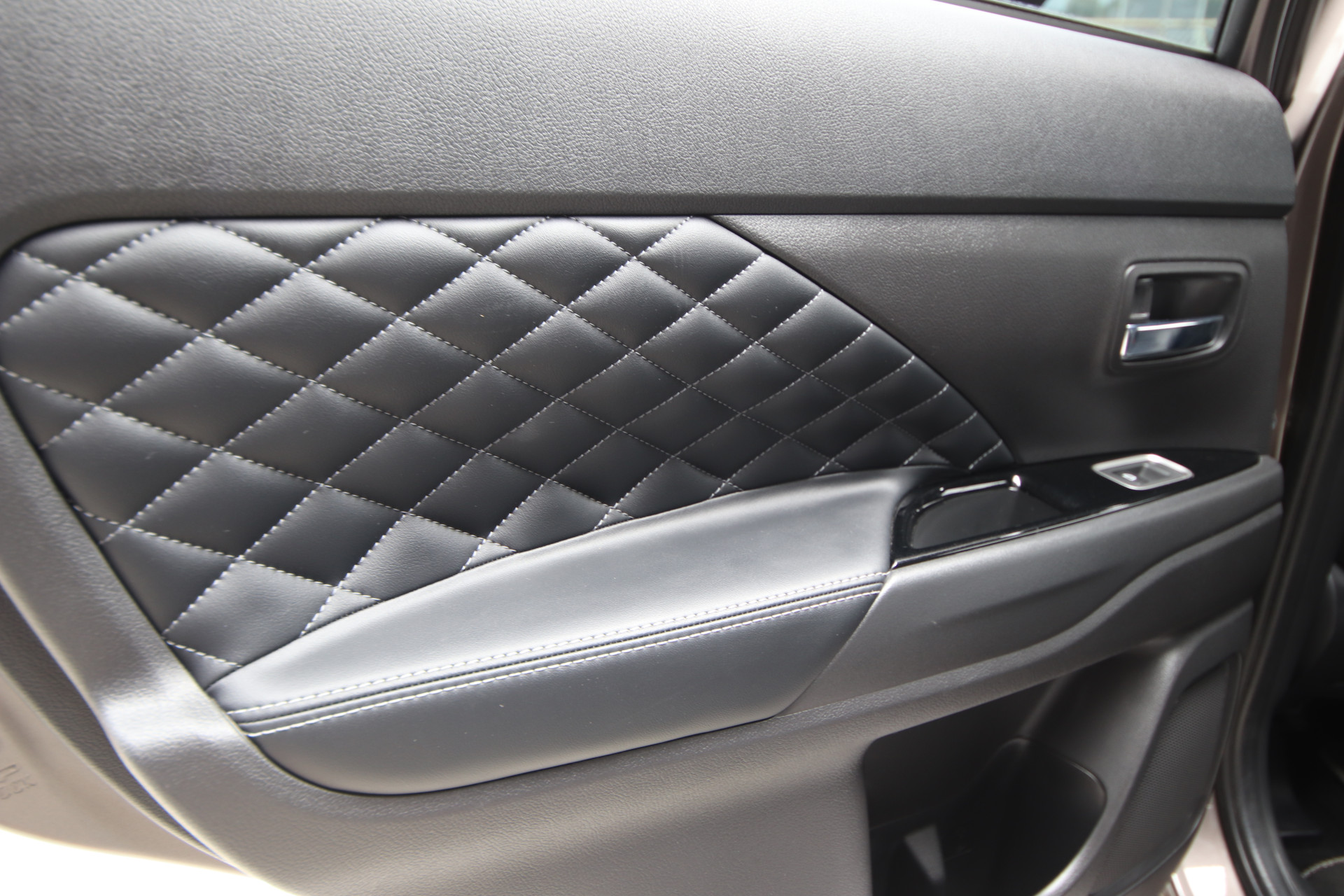 Foto van Mitsubishi Mitsubishi Outlander
