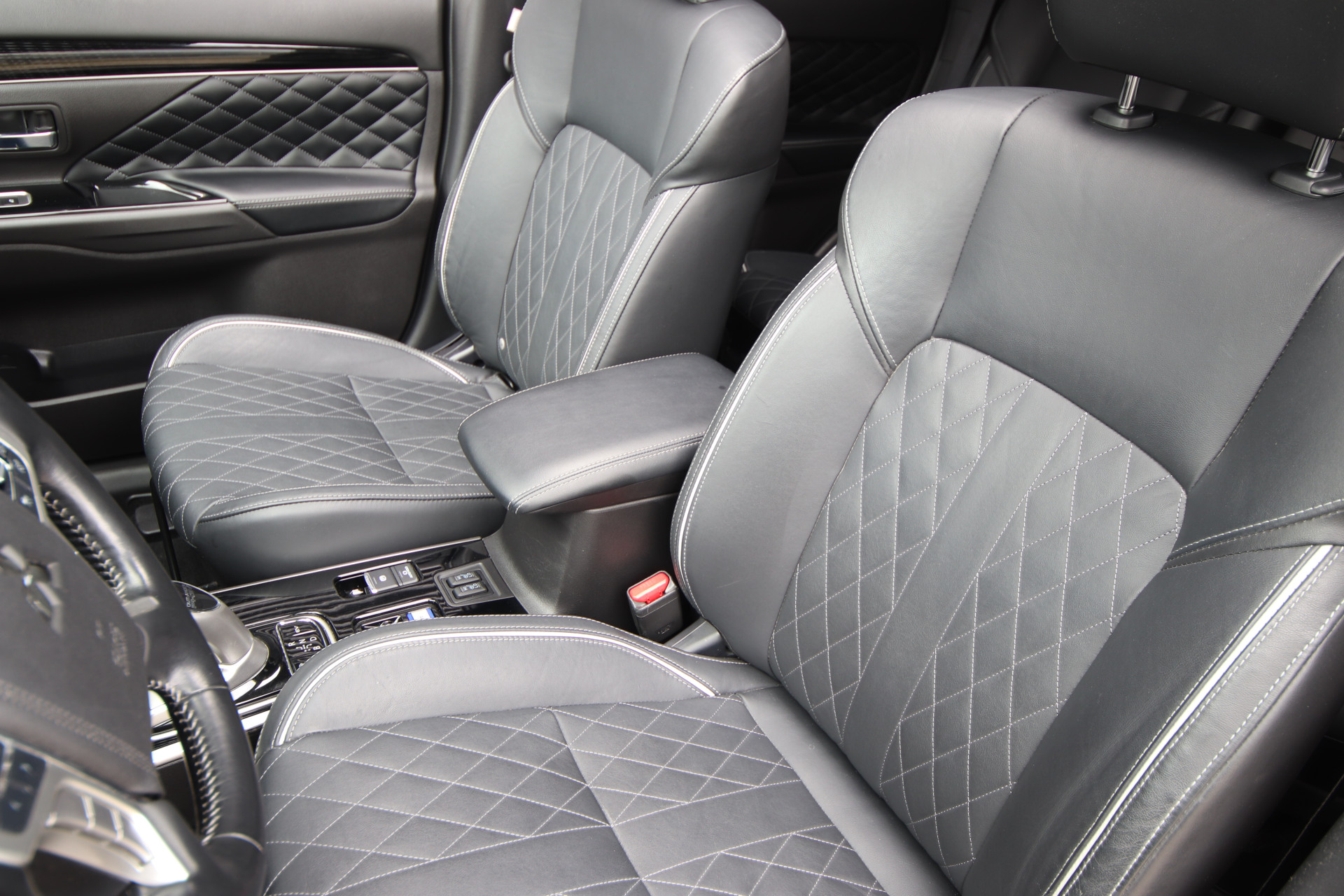 Foto van Mitsubishi Mitsubishi Outlander