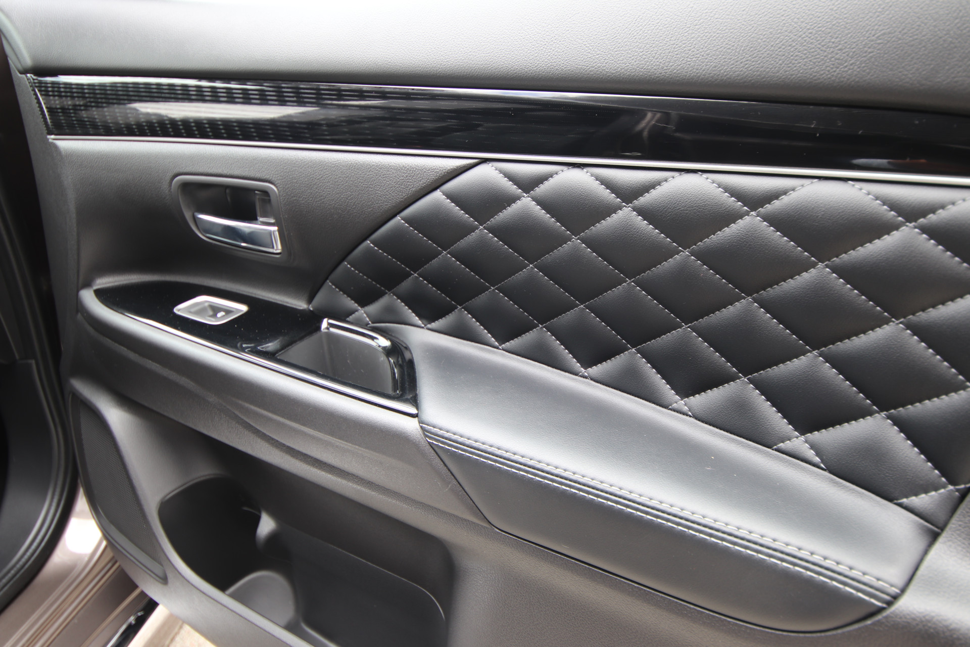 Foto van Mitsubishi Mitsubishi Outlander