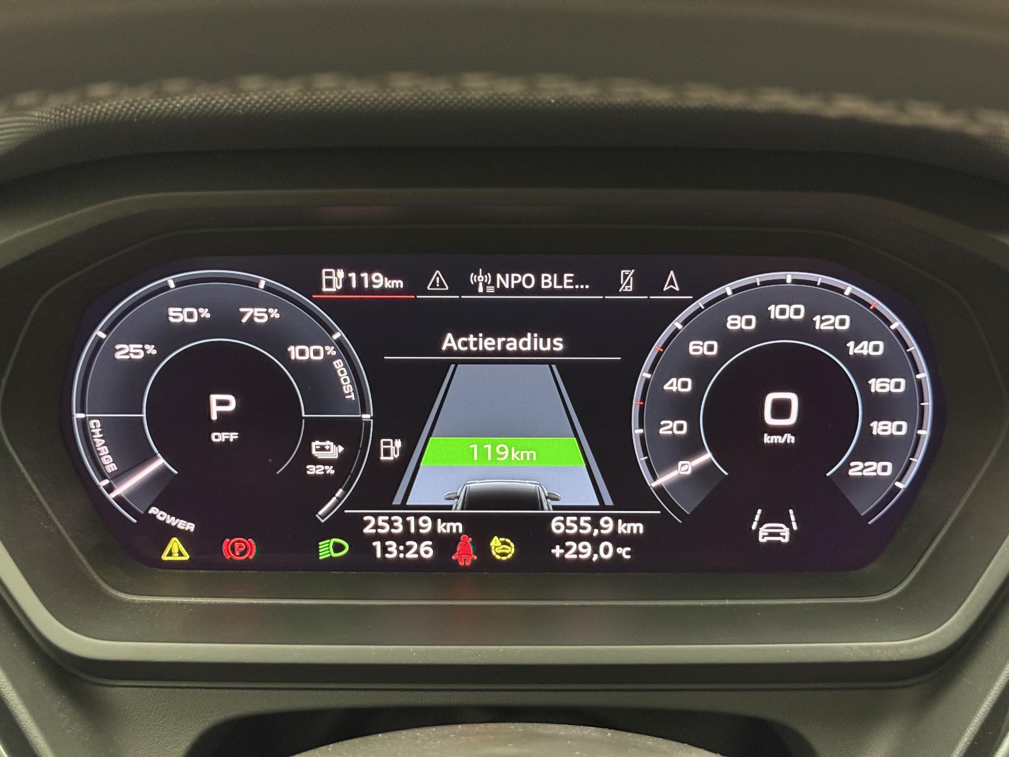 Foto van Audi Q4 50 E-tron