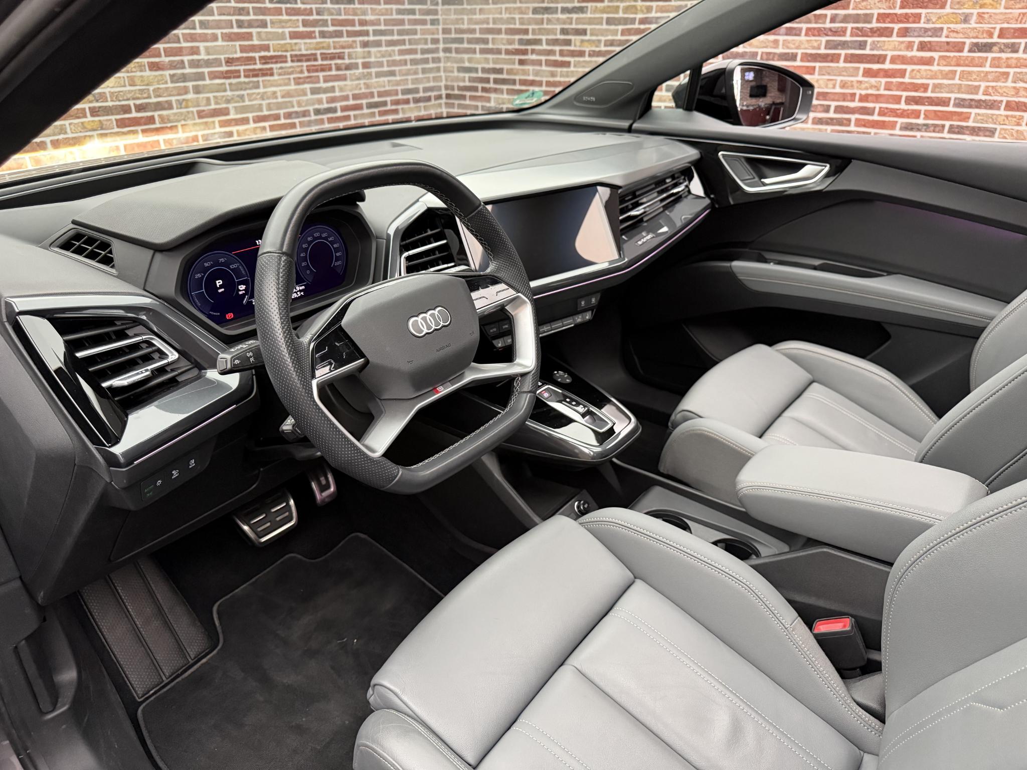 Foto van Audi Q4 50 E-tron