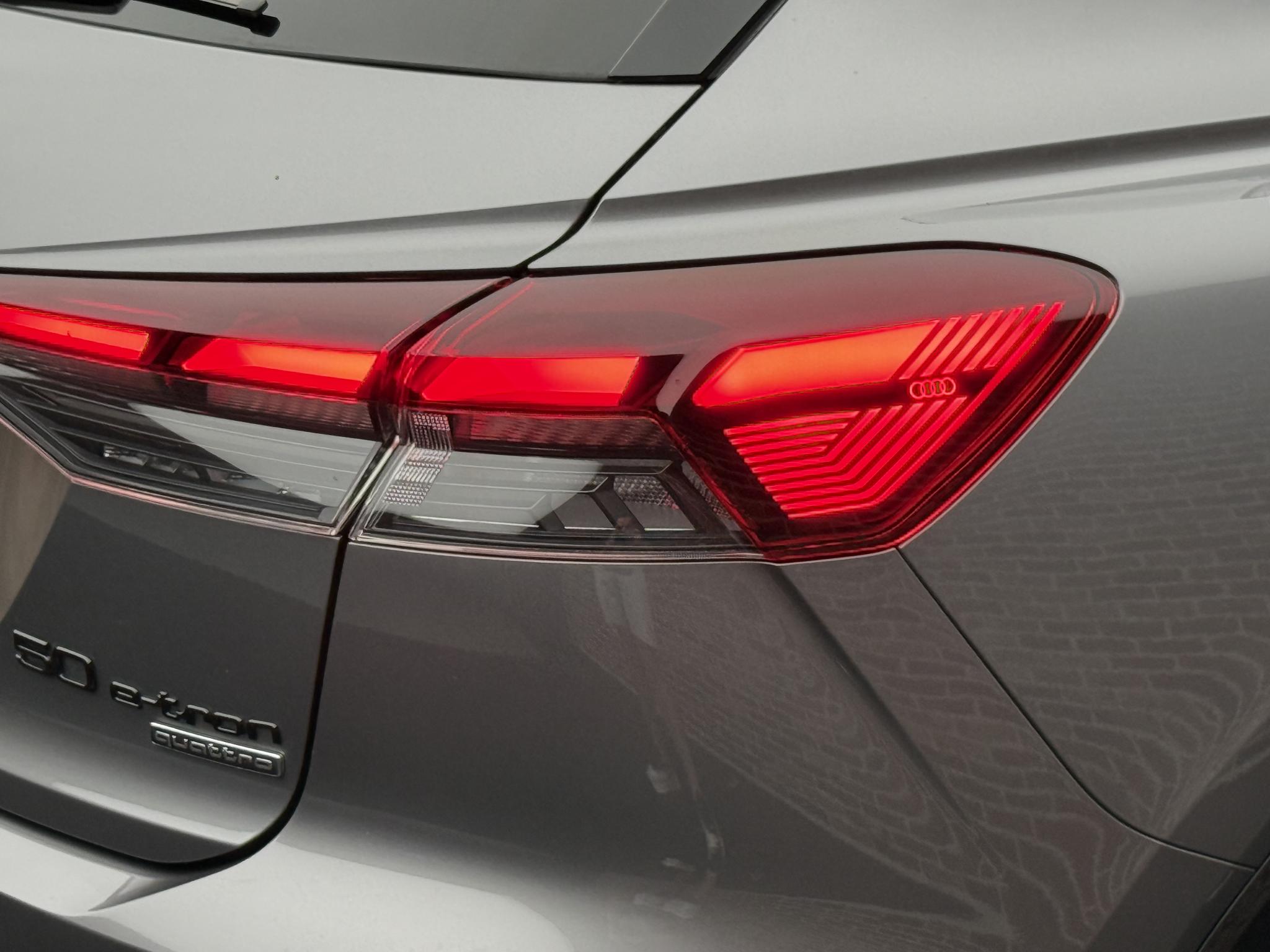 Foto van Audi Q4 50 E-tron